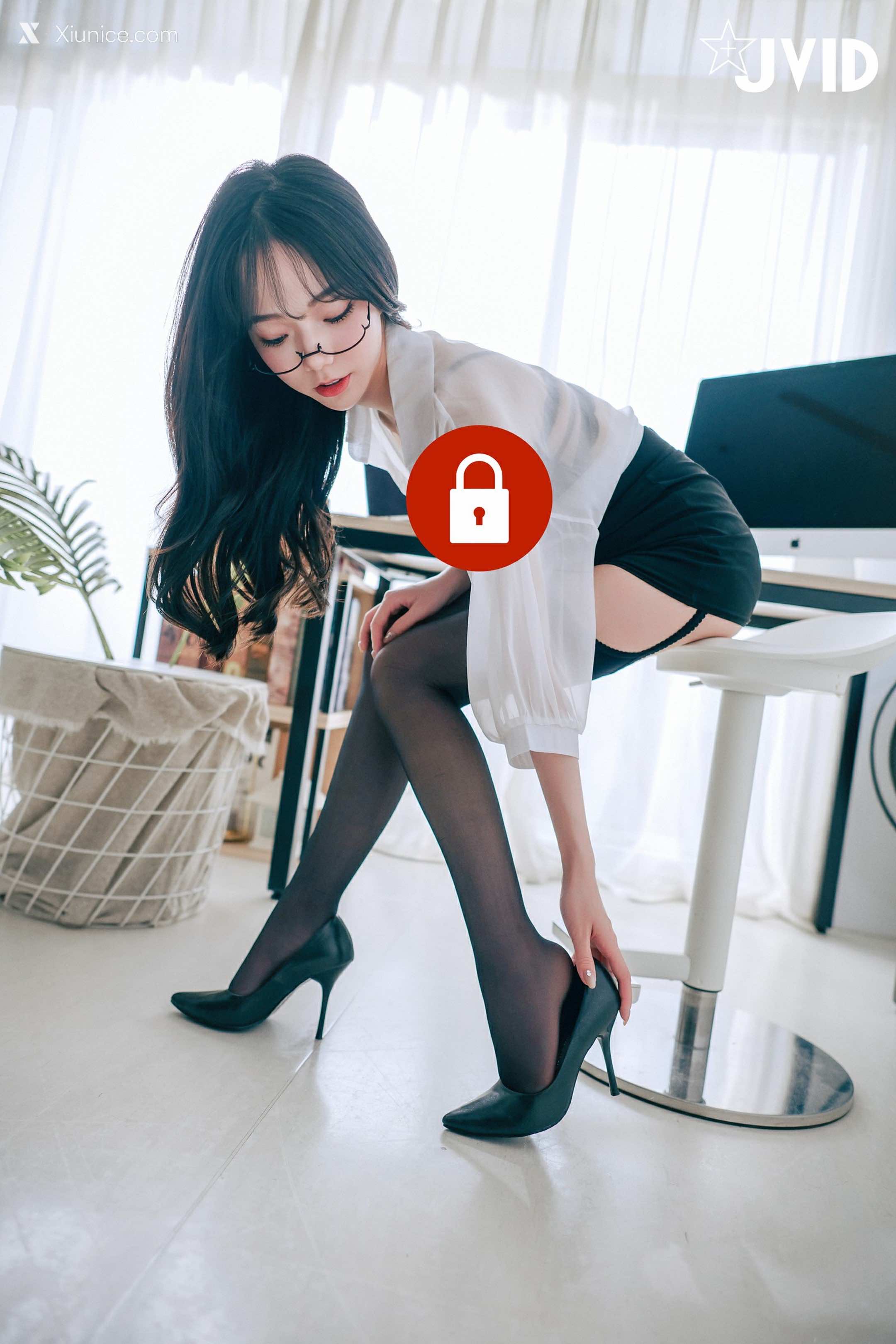 JVID Xiunice.com 啾啾 淫欲小秘書 148