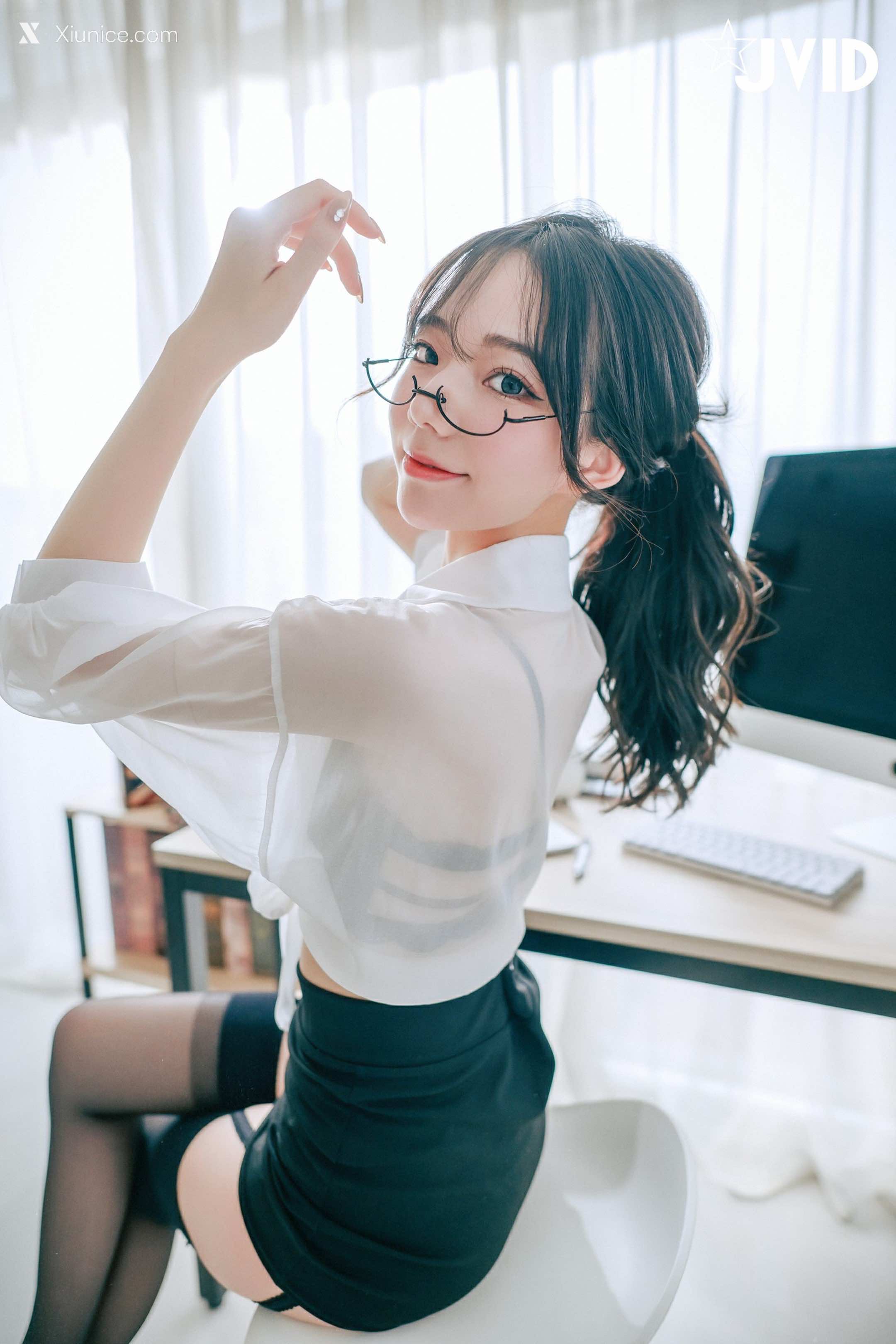 JVID Xiunice.com 啾啾 淫欲小秘書 151