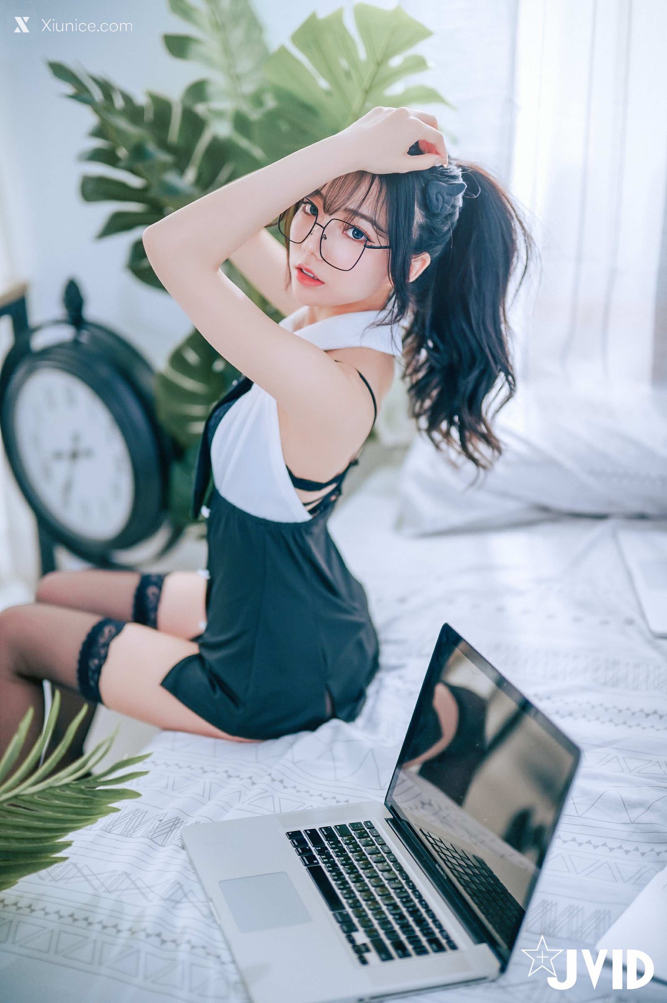 JVID Xiunice.com 啾啾 淫欲小秘書 16