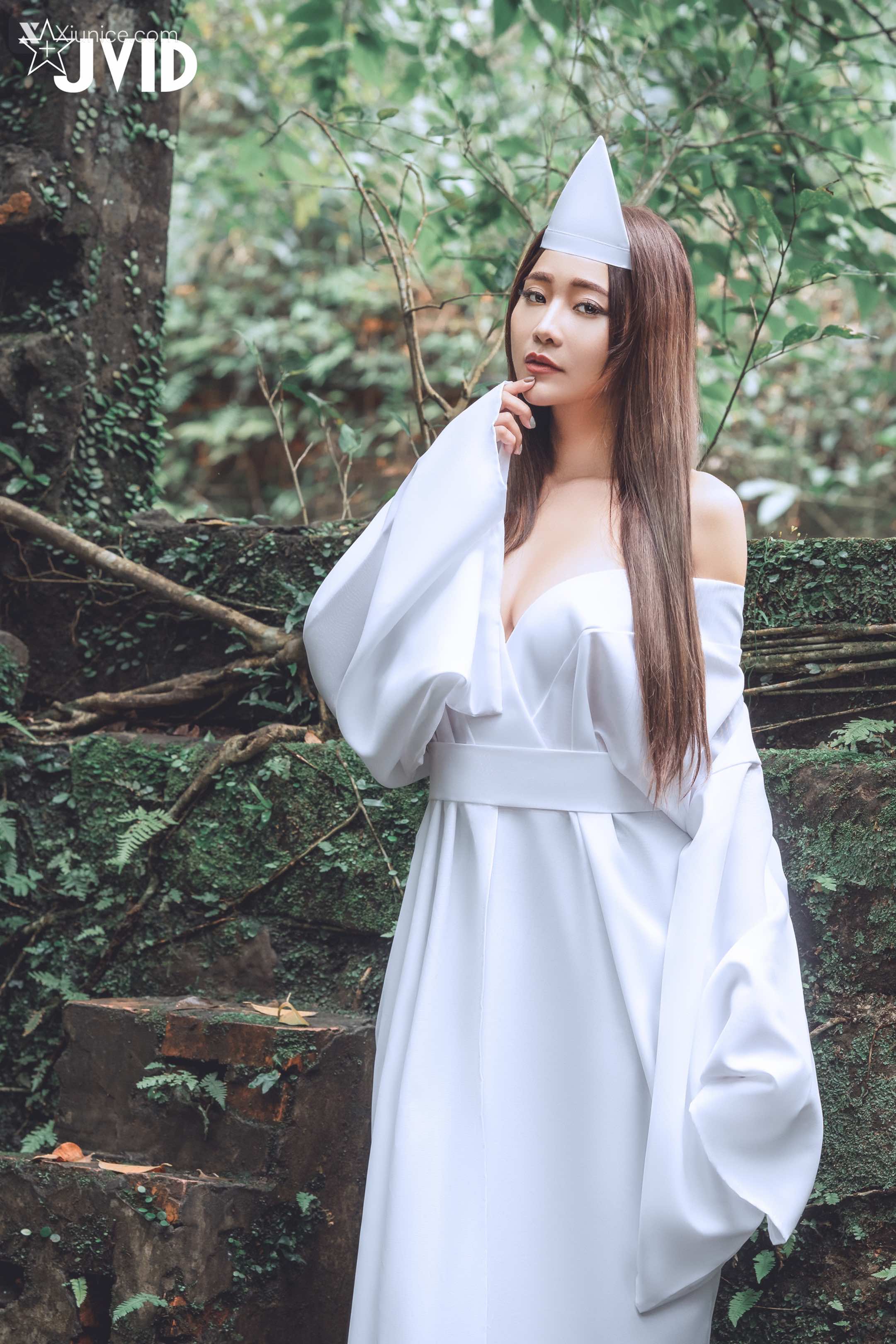 JVID Xiunice.com Lele 樂樂 God Of Garden 27