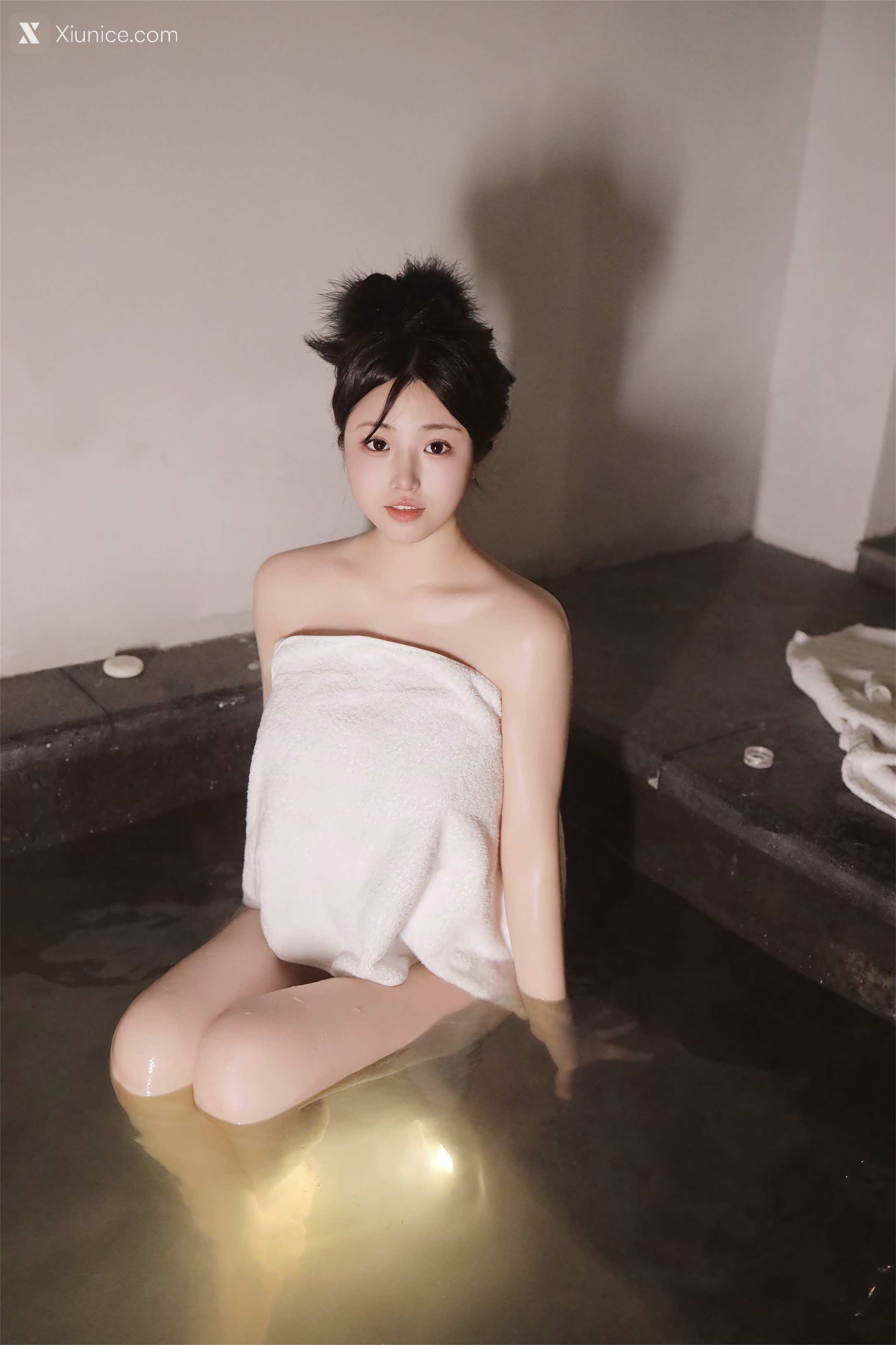 XR Uncensored ChenXiaohua(陈小花) 泡澡 1