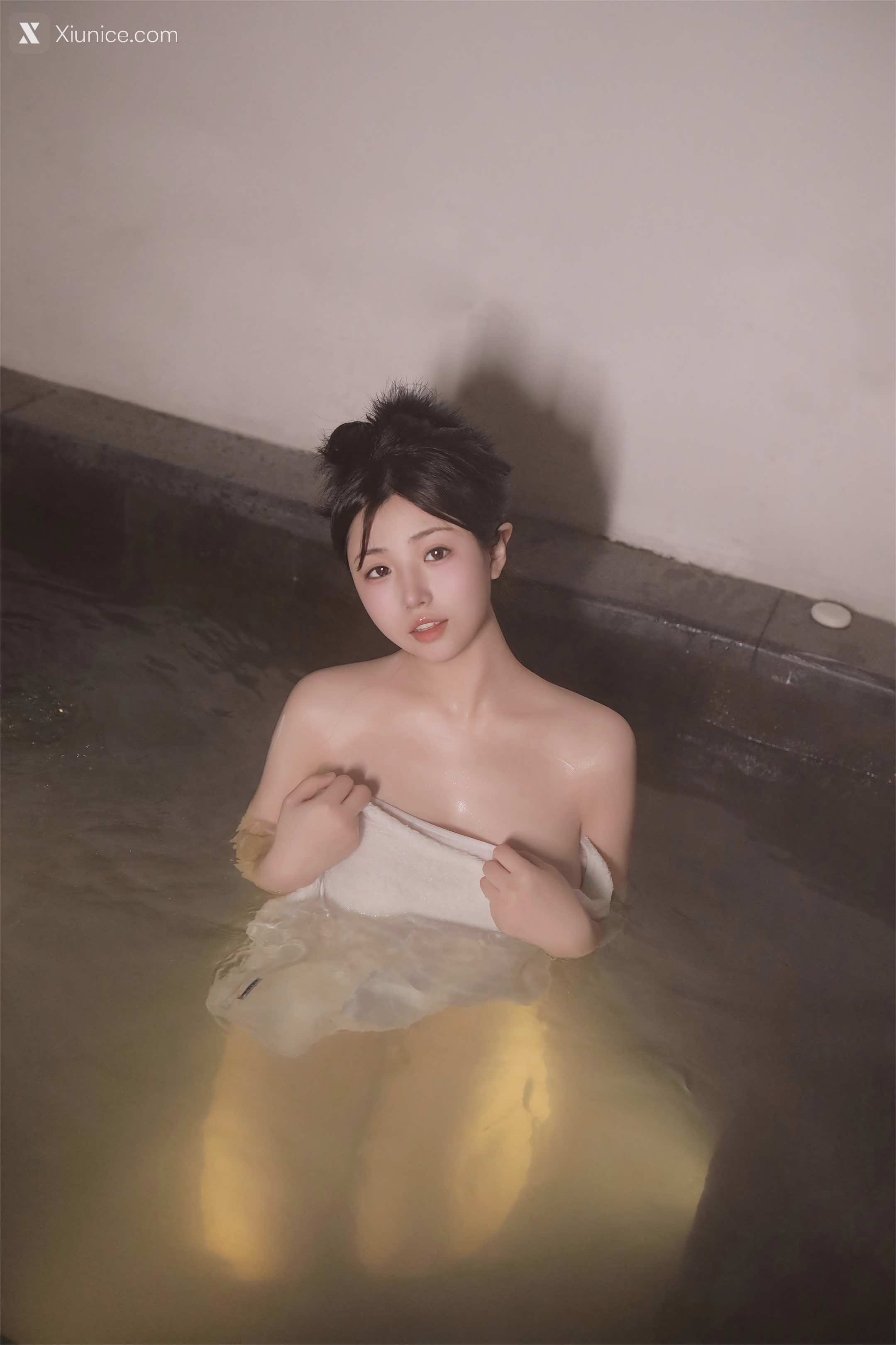 XR Uncensored ChenXiaohua(陈小花) 泡澡 13