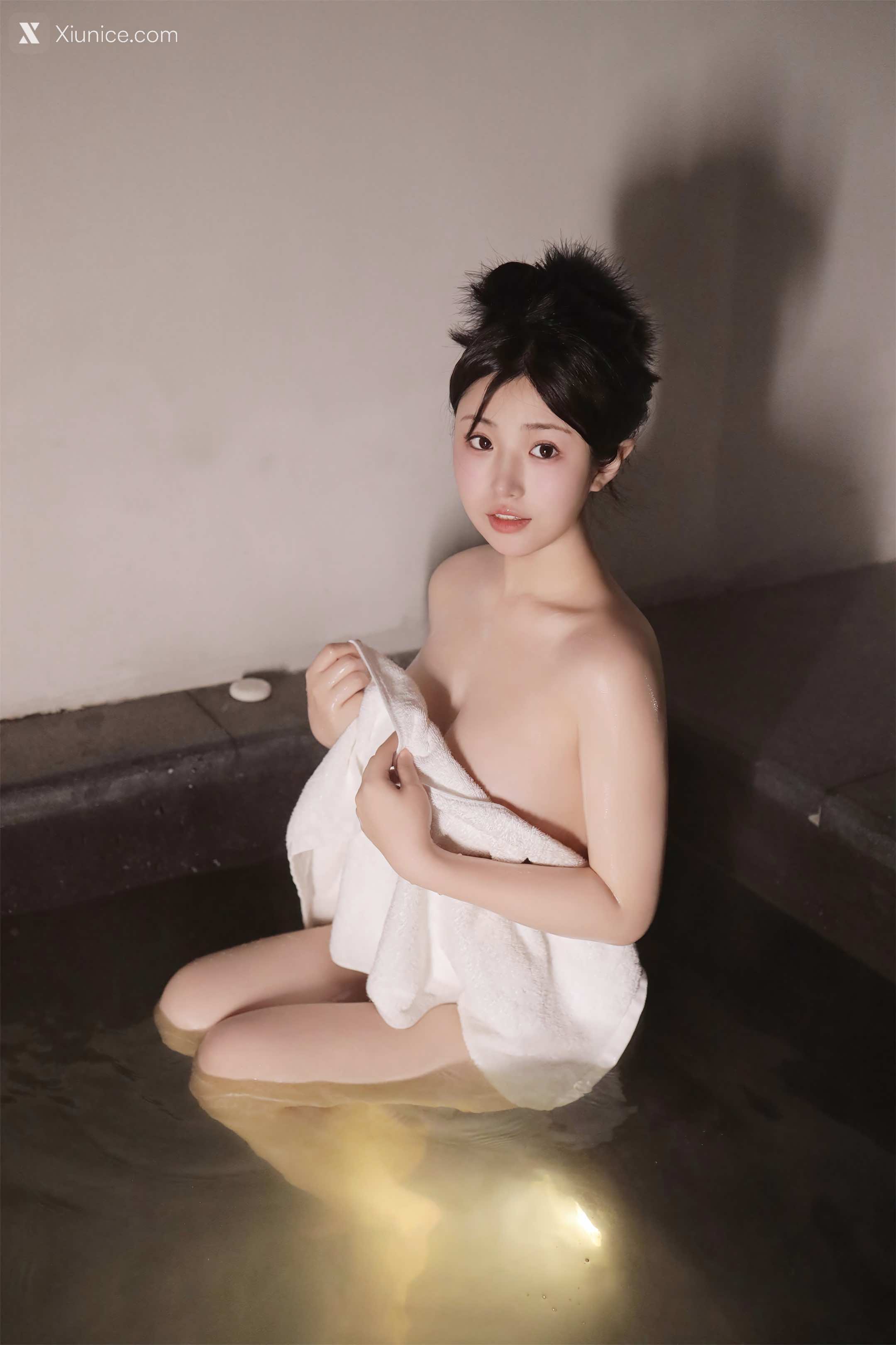 XR Uncensored ChenXiaohua(陈小花) 泡澡 2