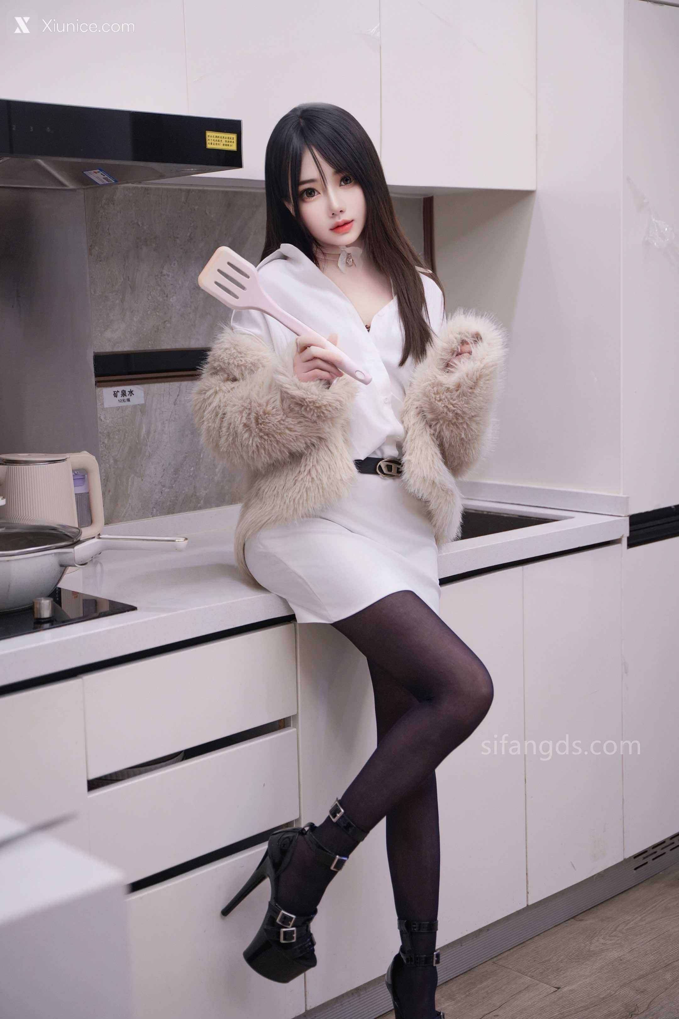 Xiuren Uncensored Lin Yue Yue 厨房料理 62