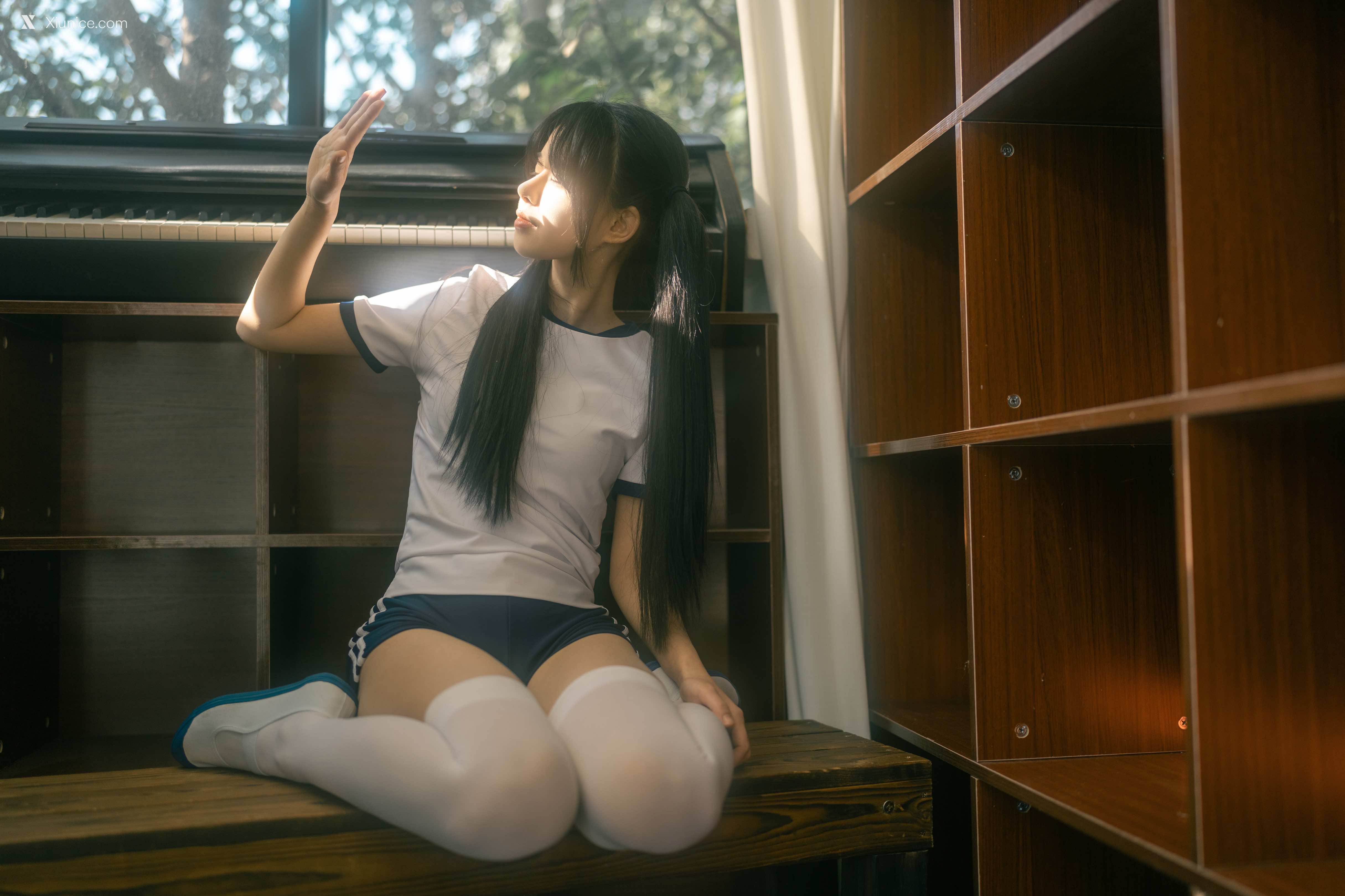 Rua阮阮 春の更衣室 体操服 44