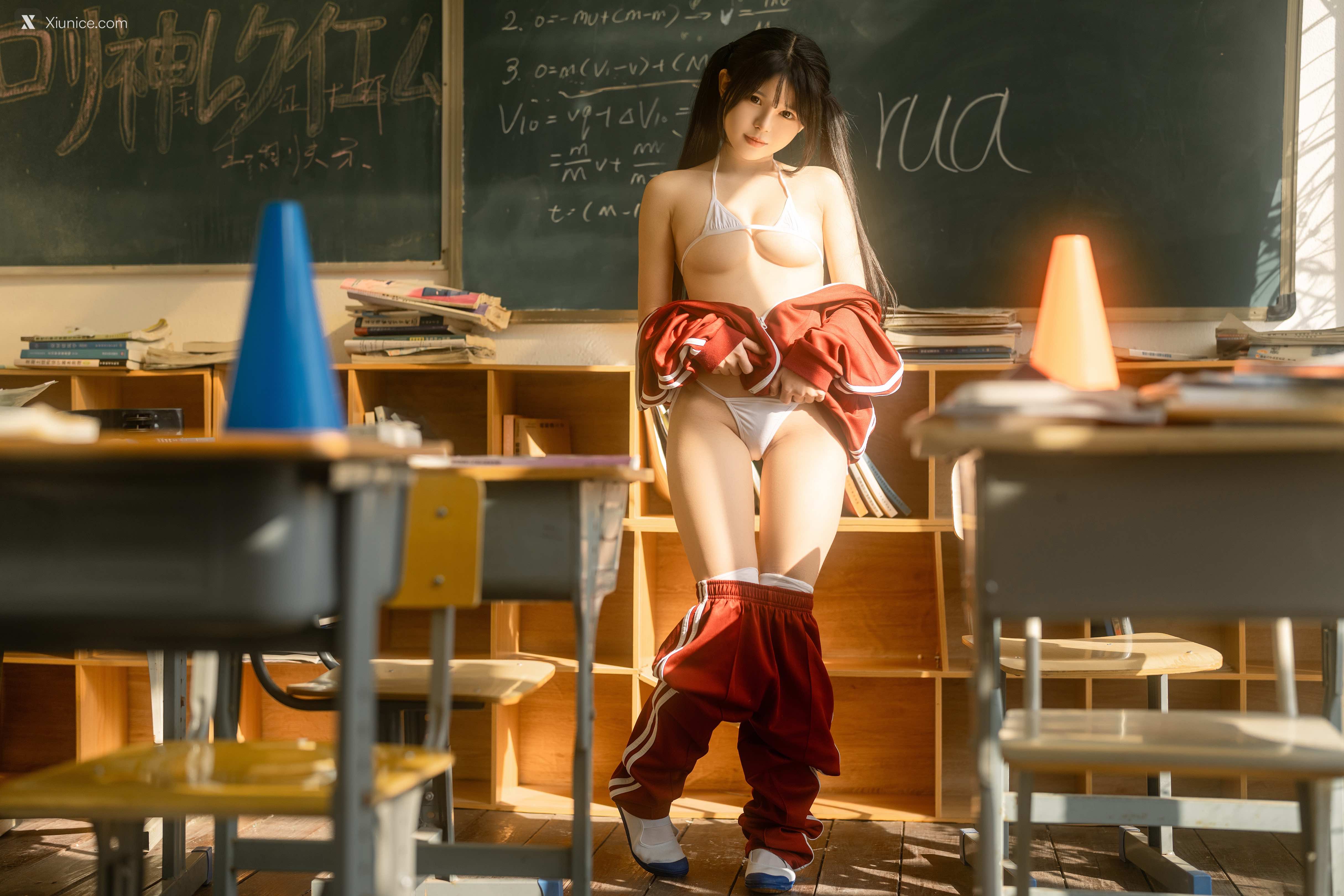 Rua阮阮 课间阳光 红色校服 6