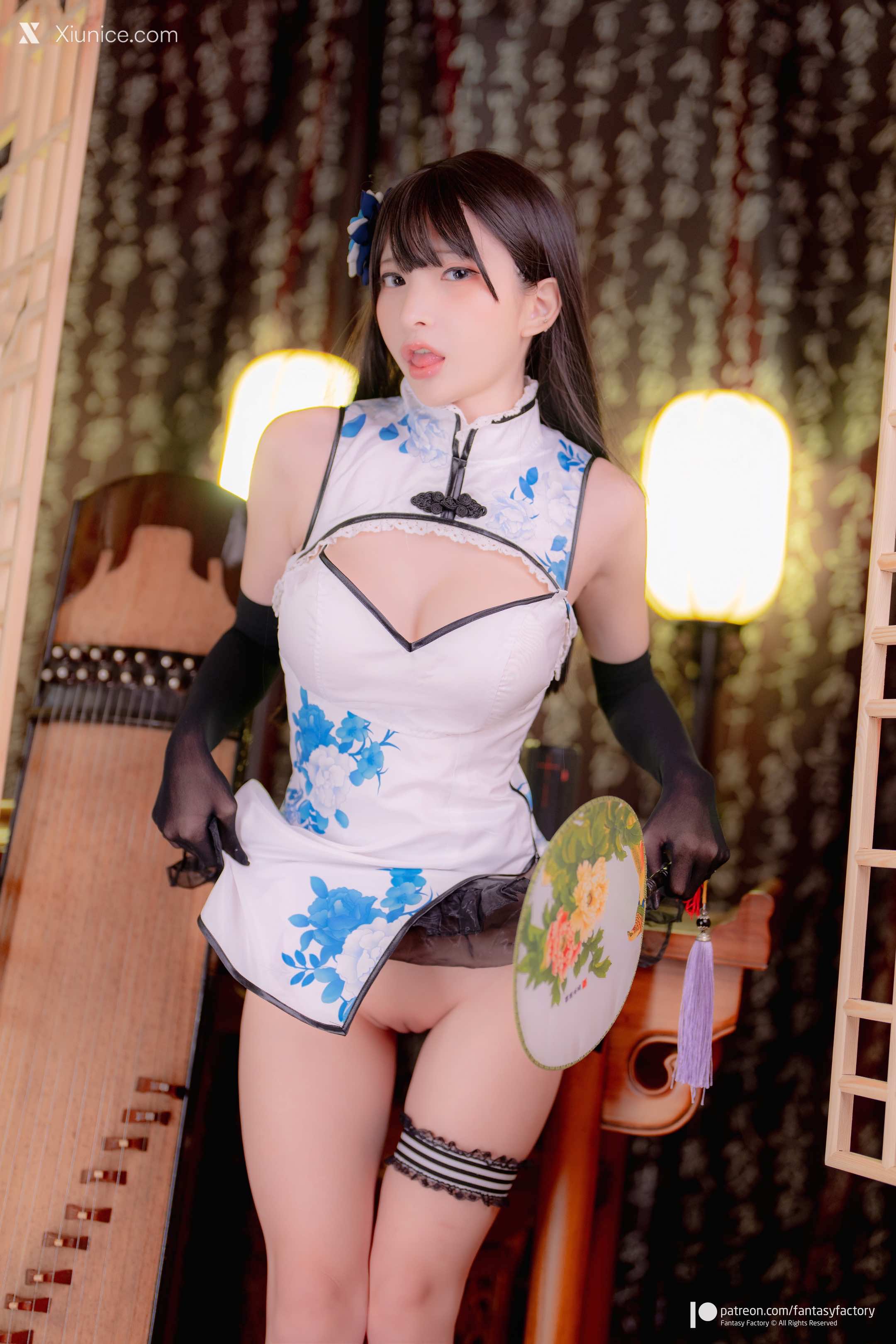 Fantasy Factory 旗袍小花瓶 2