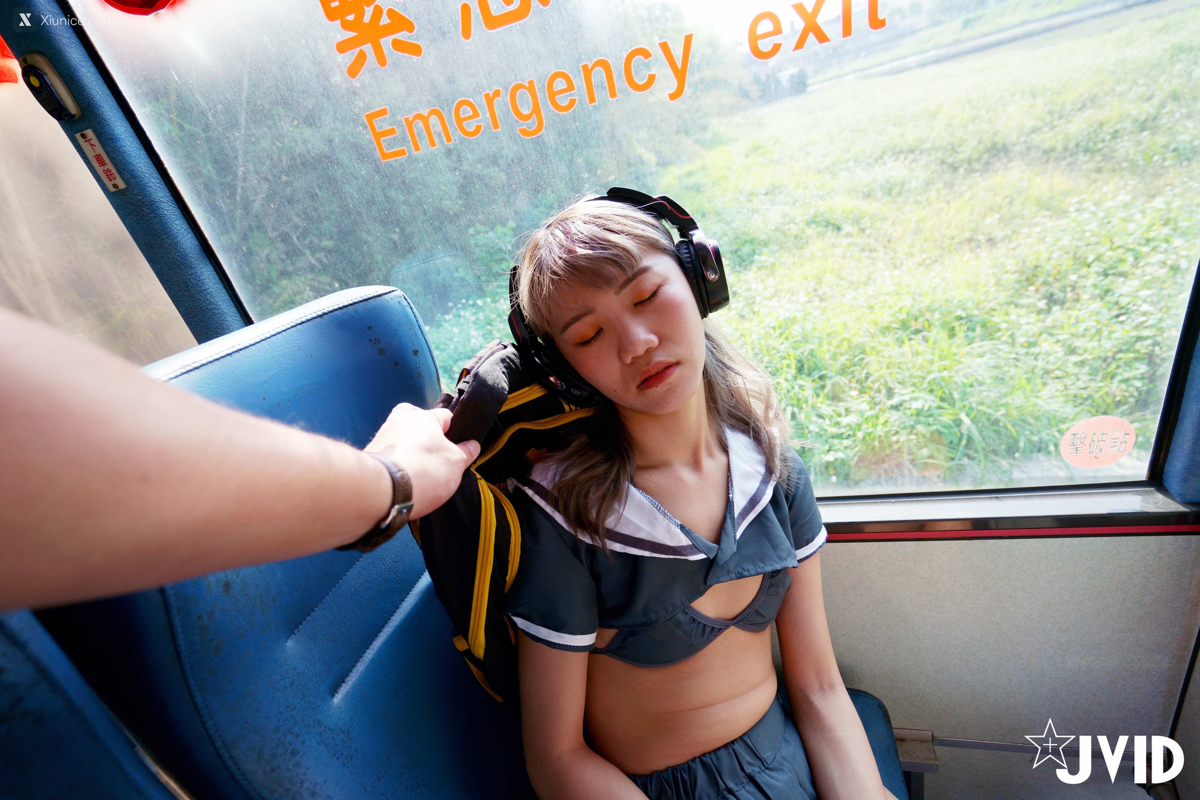 JVID 伊芙蝶 真实 公车上处女丧失回忆录 11