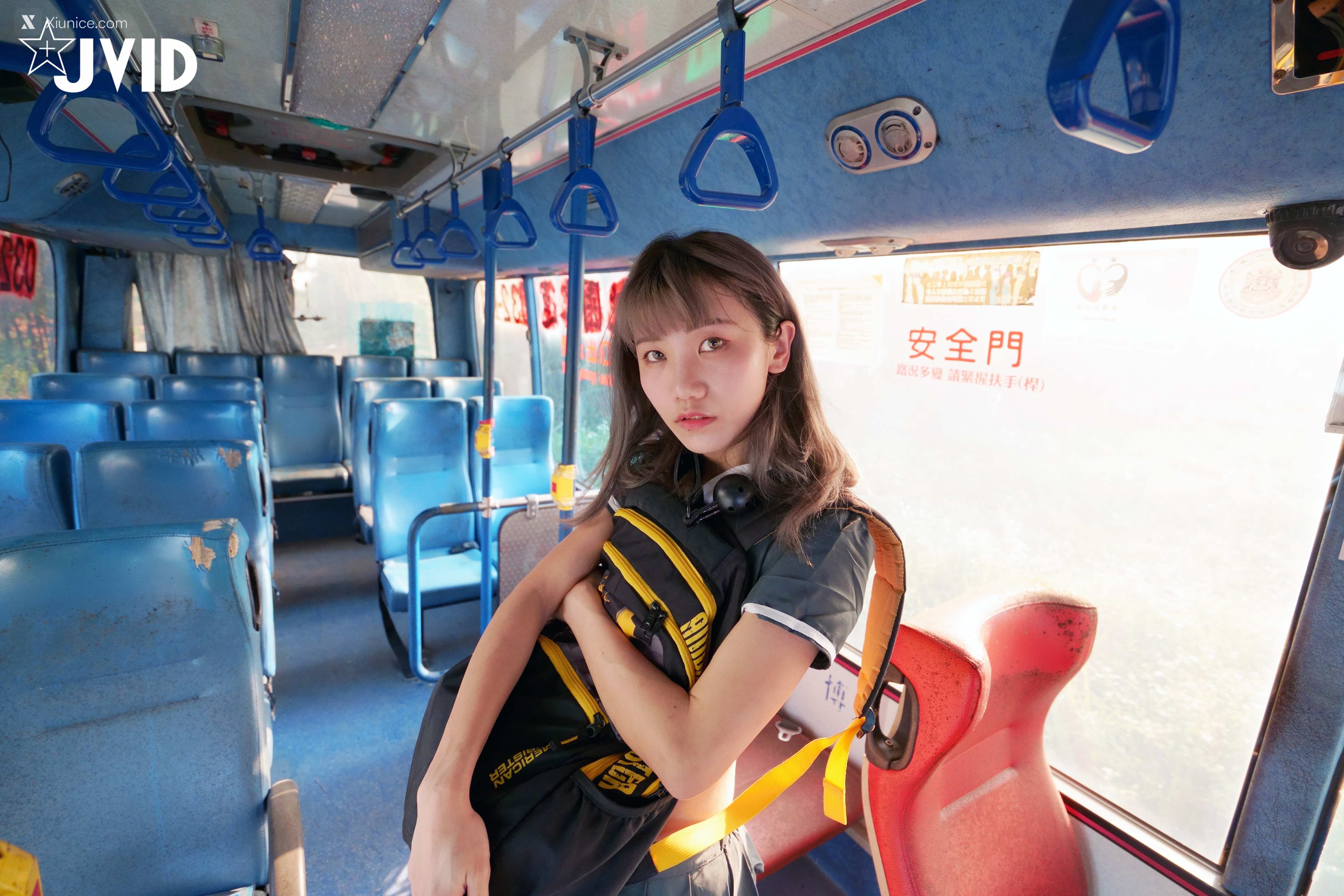 JVID 伊芙蝶 真实 公车上处女丧失回忆录 5