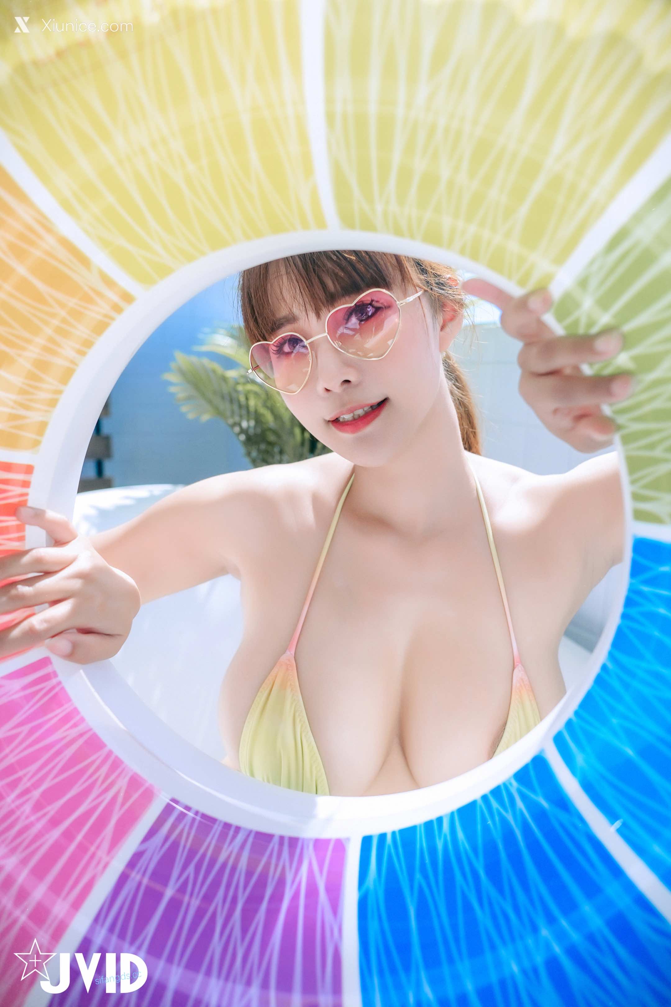 JVID Lele 樂樂 去年大受好評的陽臺城市比基尼 樂樂應大家要求推出續集 204