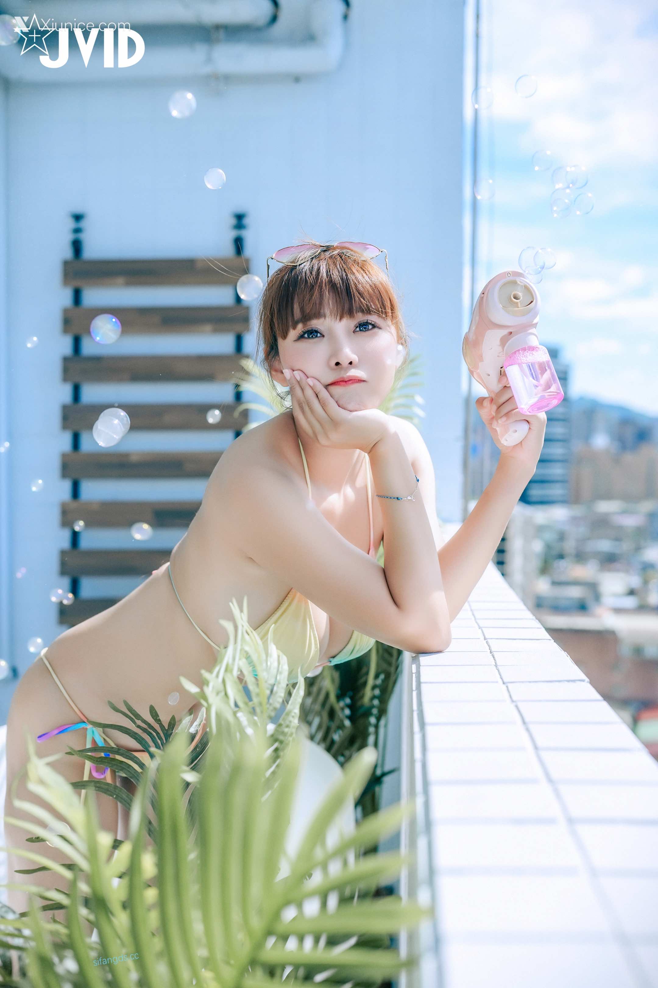 JVID Lele 樂樂 去年大受好評的陽臺城市比基尼 樂樂應大家要求推出續集 234