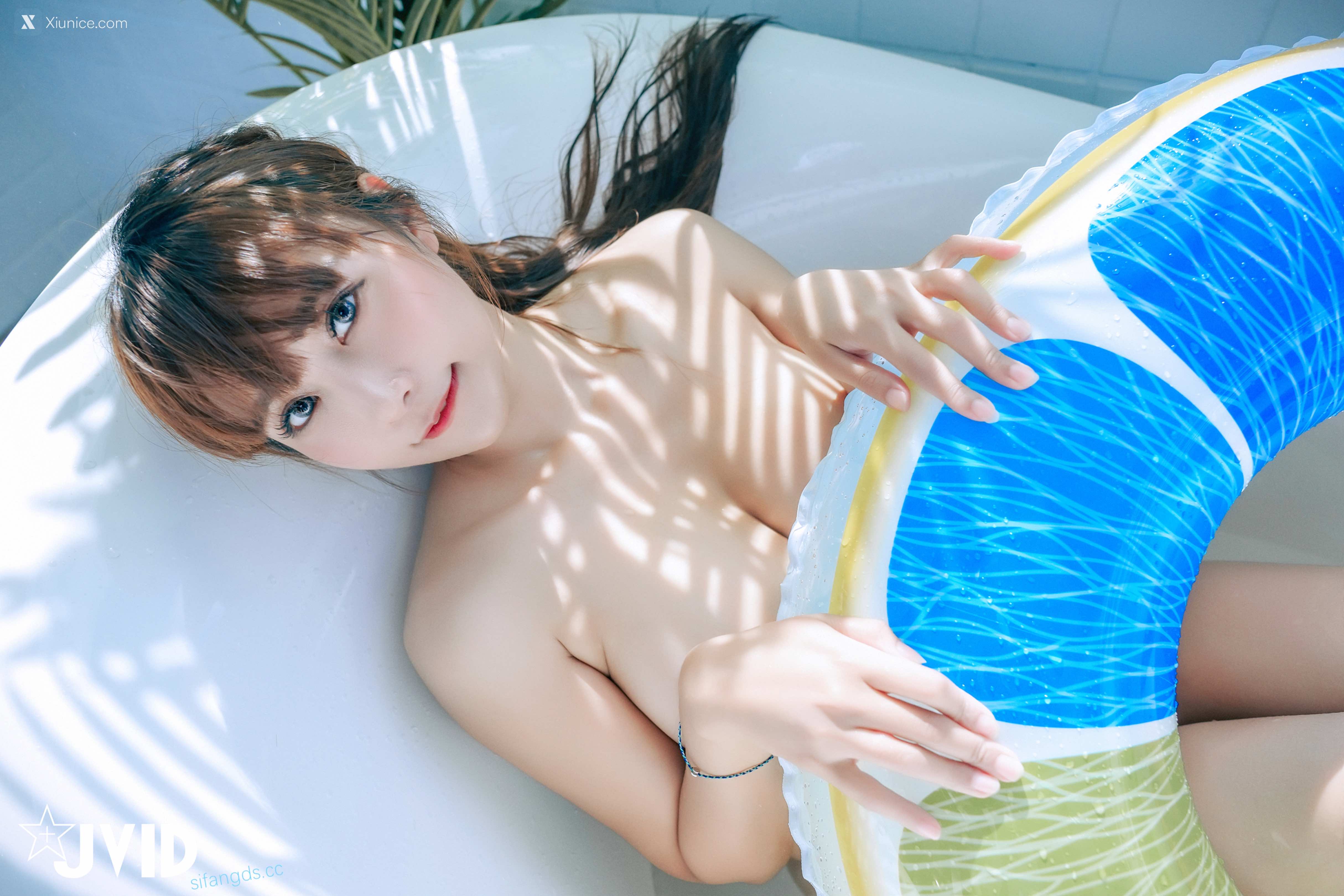 JVID Lele 樂樂 去年大受好評的陽臺城市比基尼 樂樂應大家要求推出續集 258