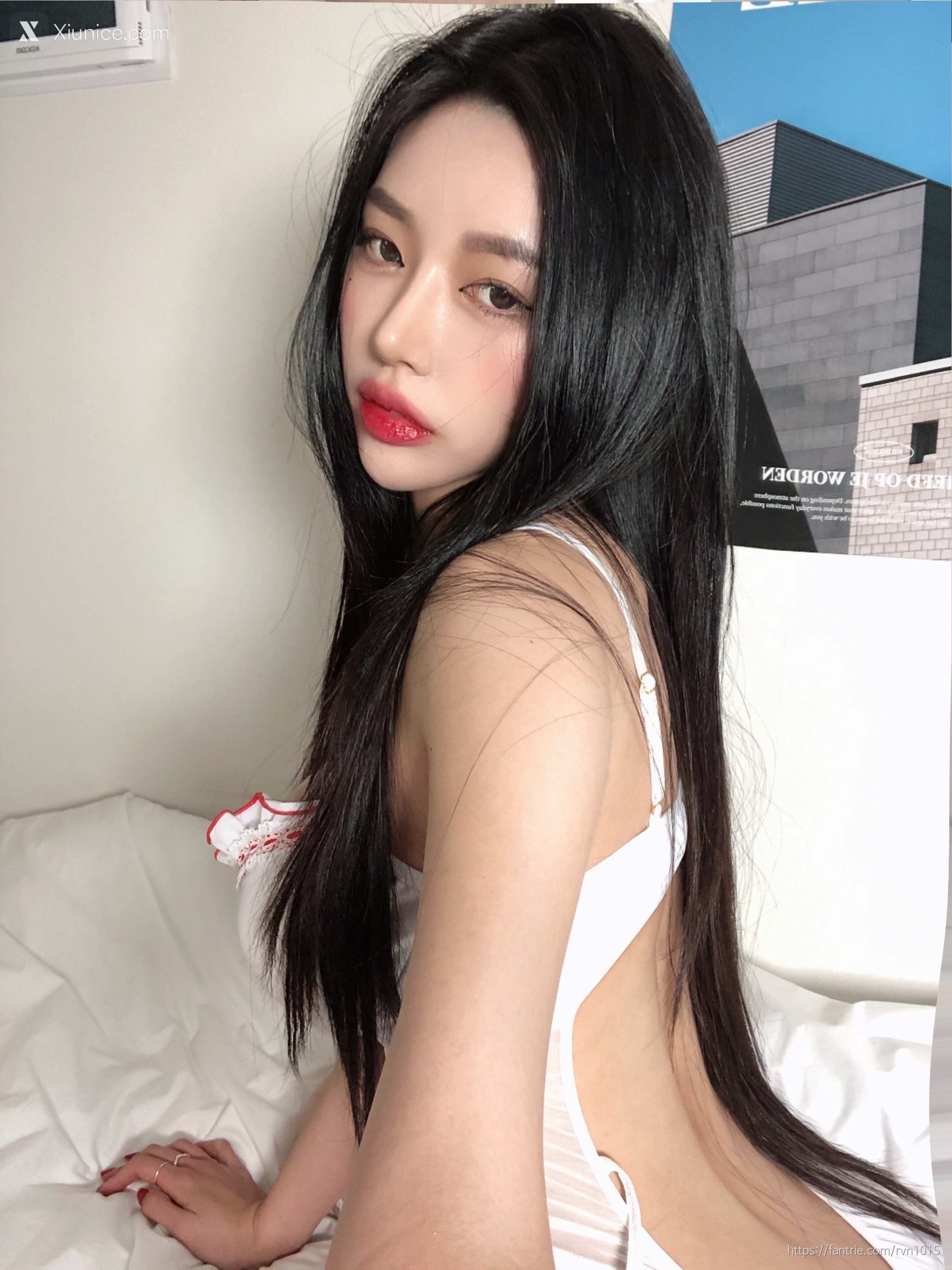 Dongeuran (동그란) Social Leak 2024 11
