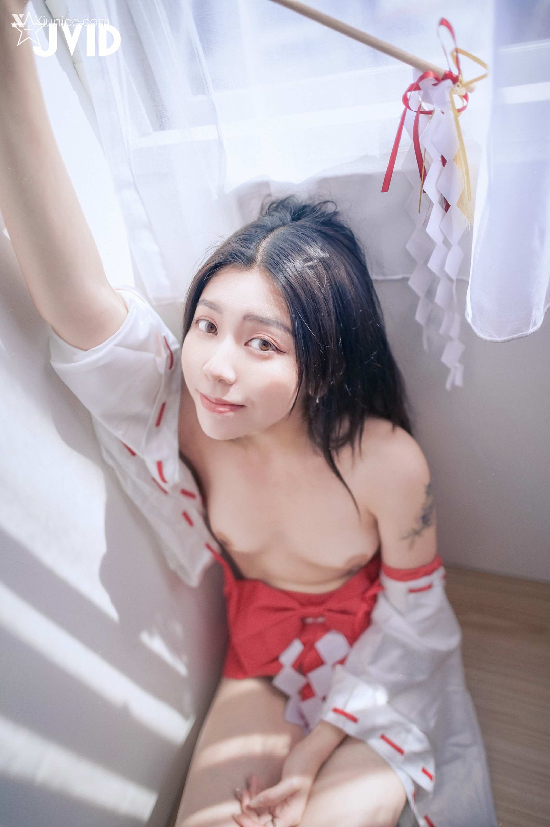 JVID Caroline卡洛琳 巫女裸身除魔日記 73