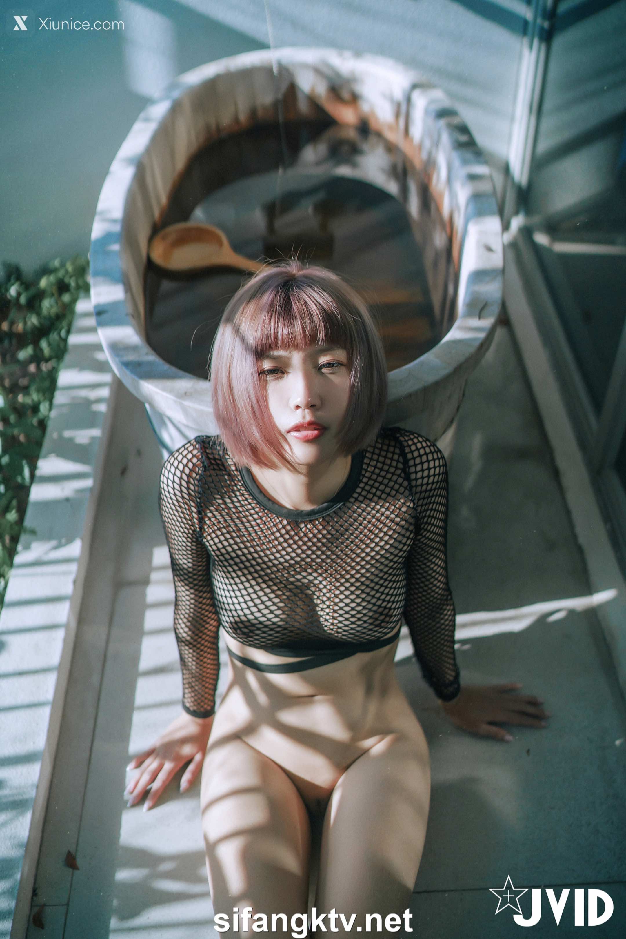 JVID 果宝宝 未曾謀面的網戀小女友果寶寶❤️－相約見面🔞濕身超魅惑🔥 16