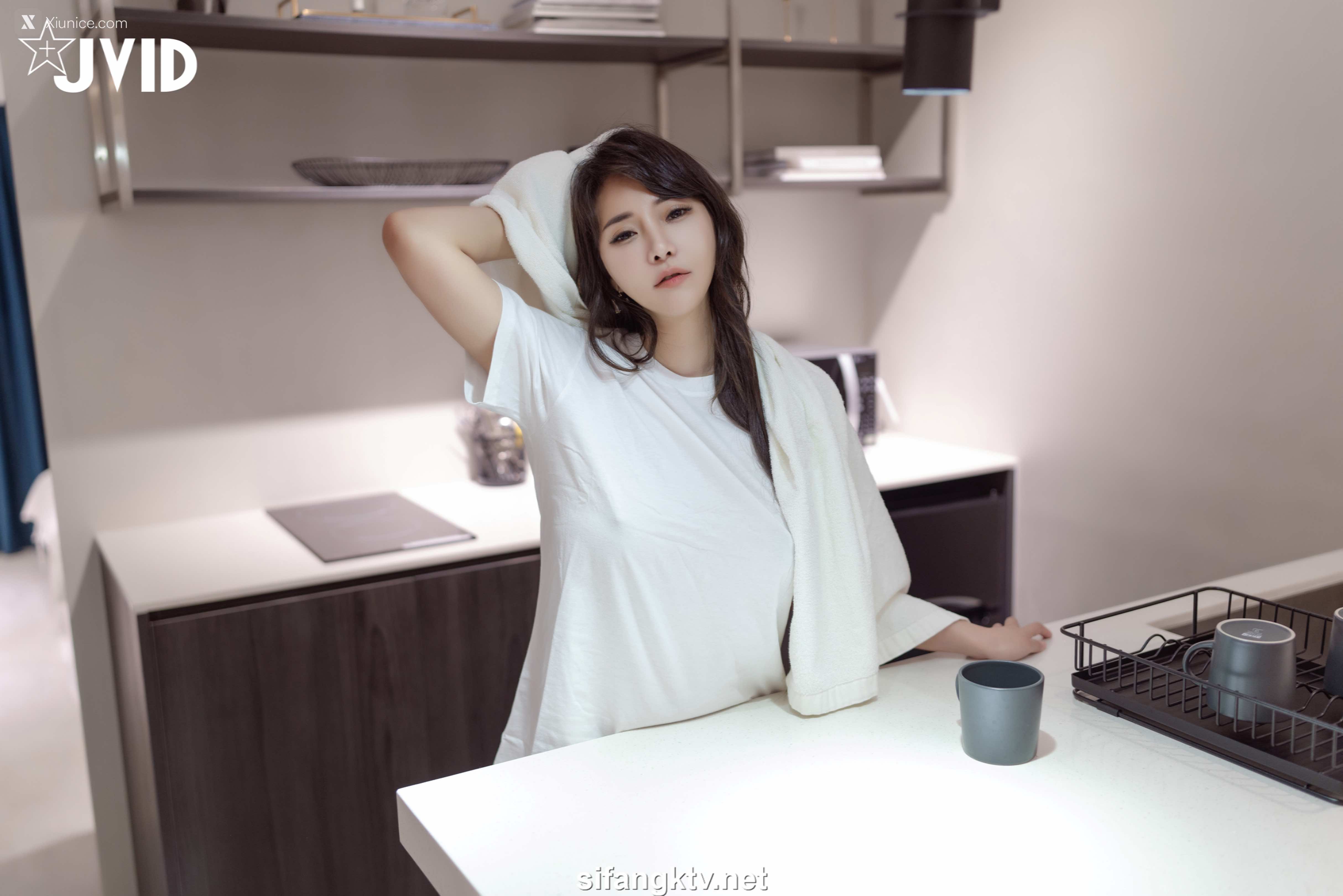 JVID Lele 樂樂 夜道を帰宅途中の巨乳妙齡女子《樂 樂》 10