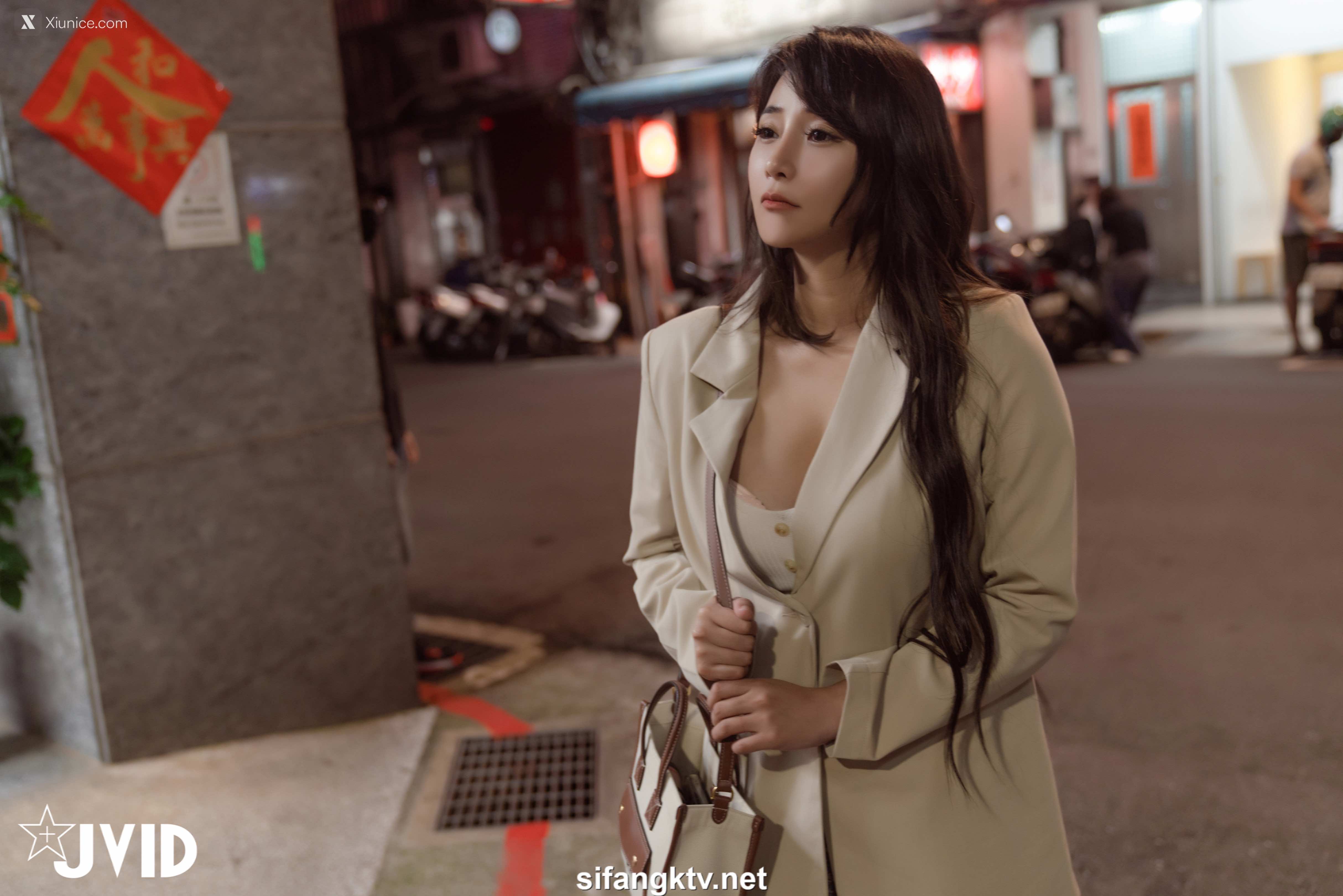JVID Lele 樂樂 夜道を帰宅途中の巨乳妙齡女子《樂 樂》 106