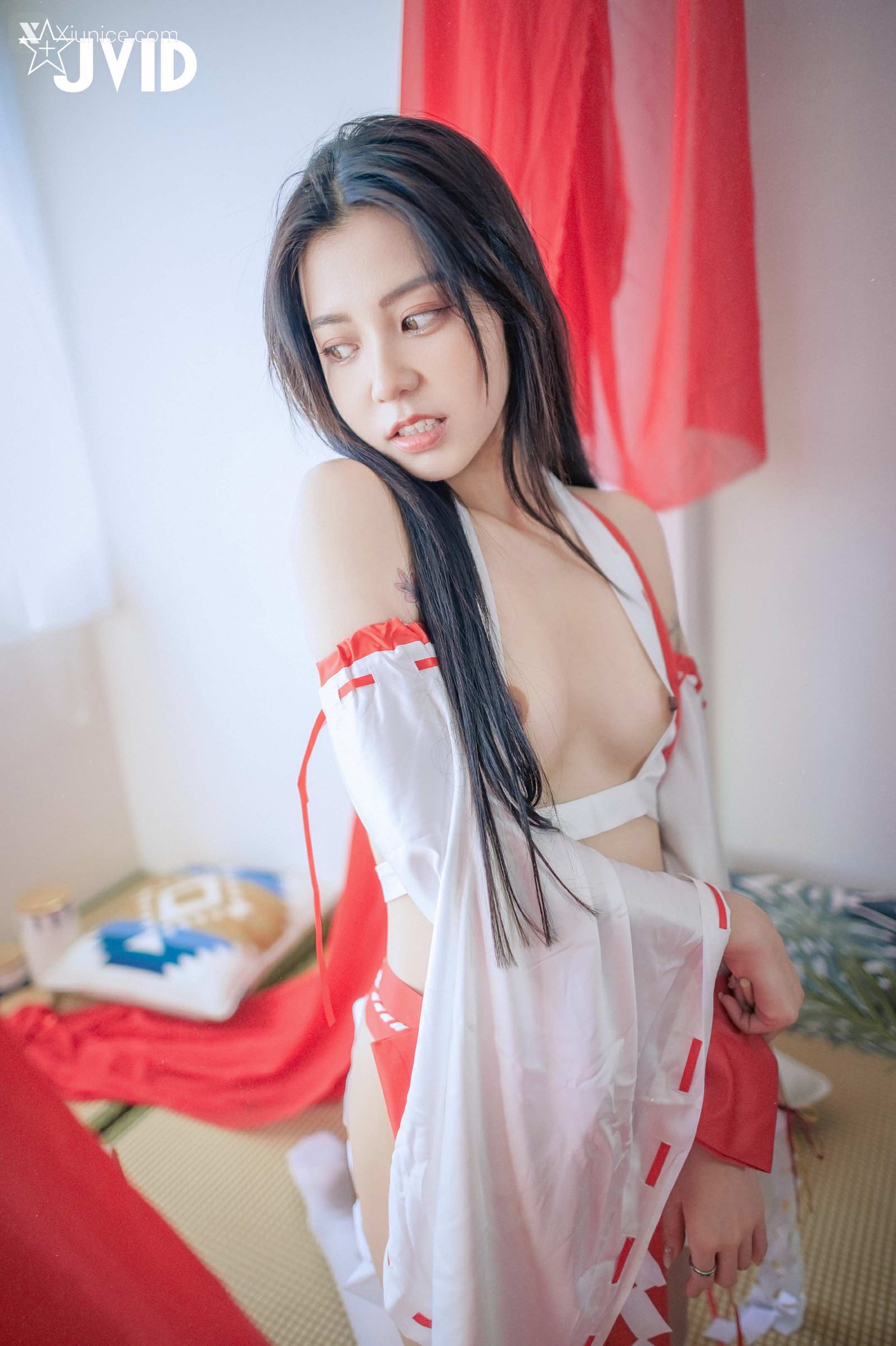 JVID Caroline卡洛琳 巫女裸身除魔日記 44