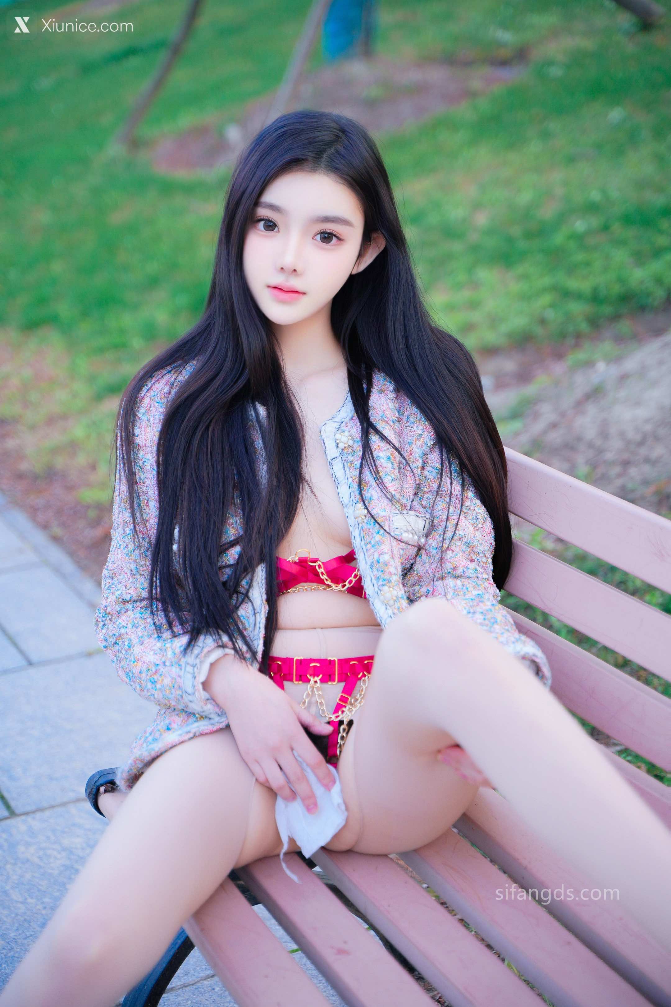 Xiuren Uncensored 龙雪儿 R18 清纯女神 最新户外公园露出 53