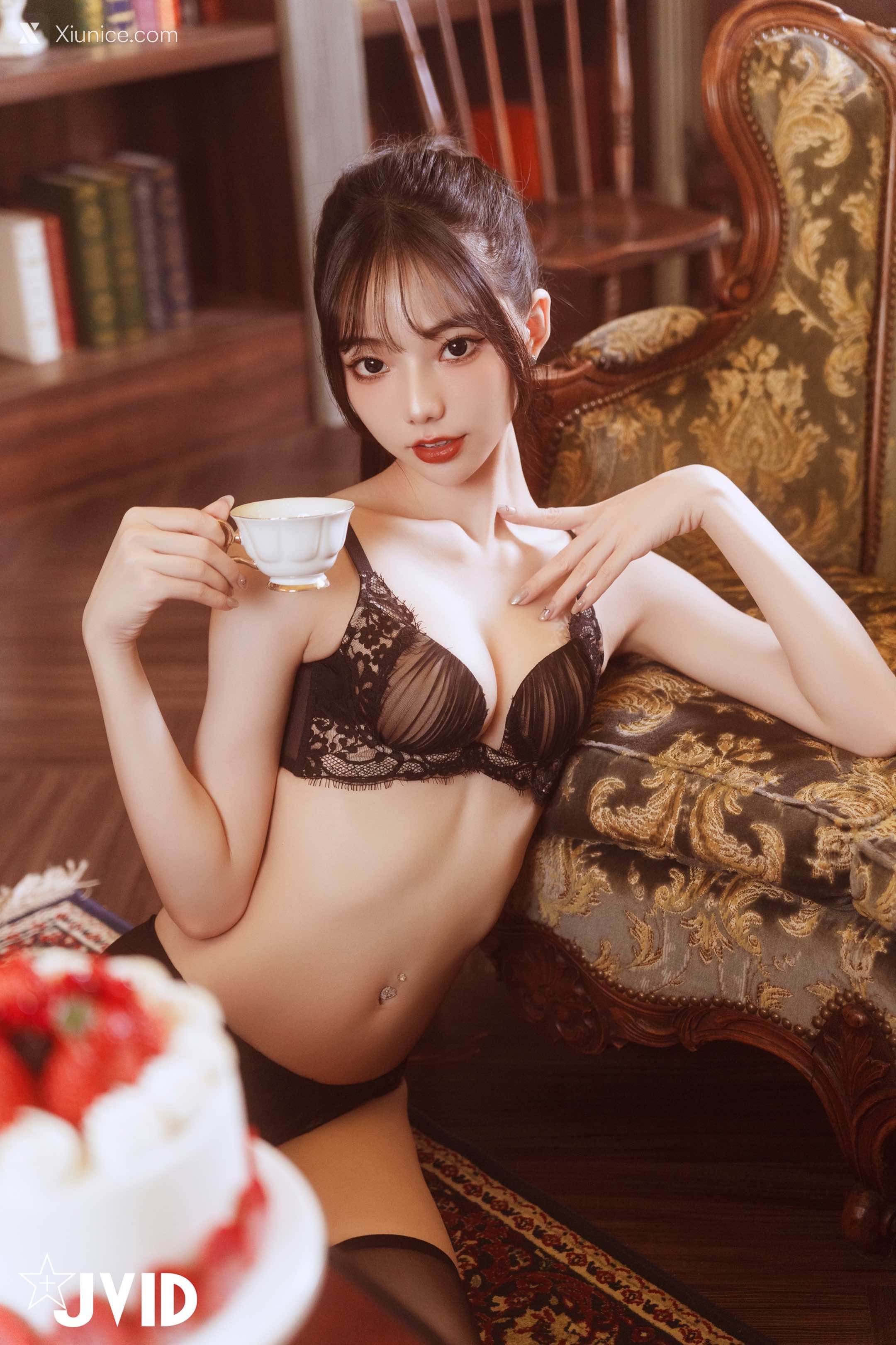 啾啾 ゾンビ殭屍版女友注射愛の能量變成人類!!! 22