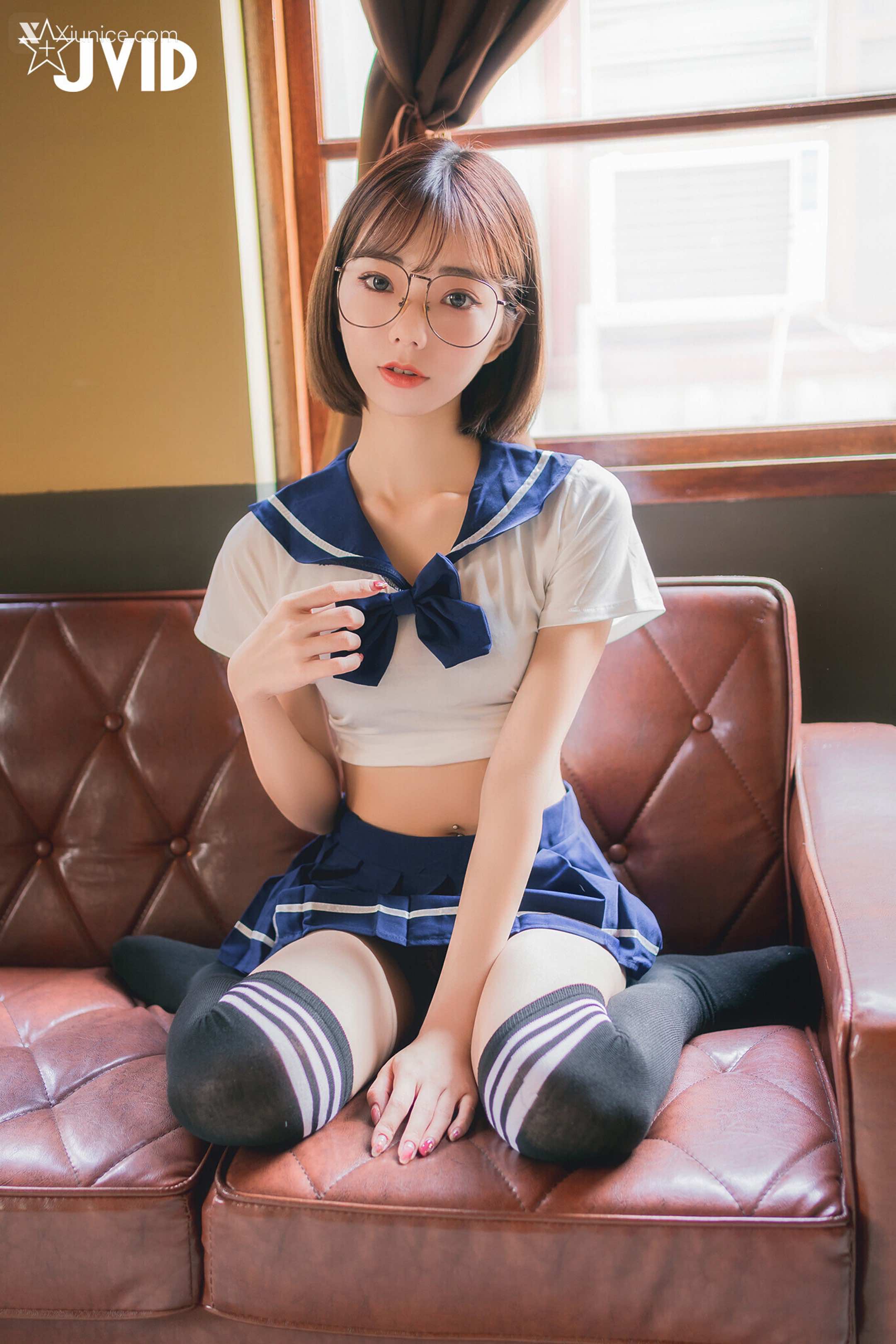 啾啾 性感高校生啾啾～濕身死庫水！ 34