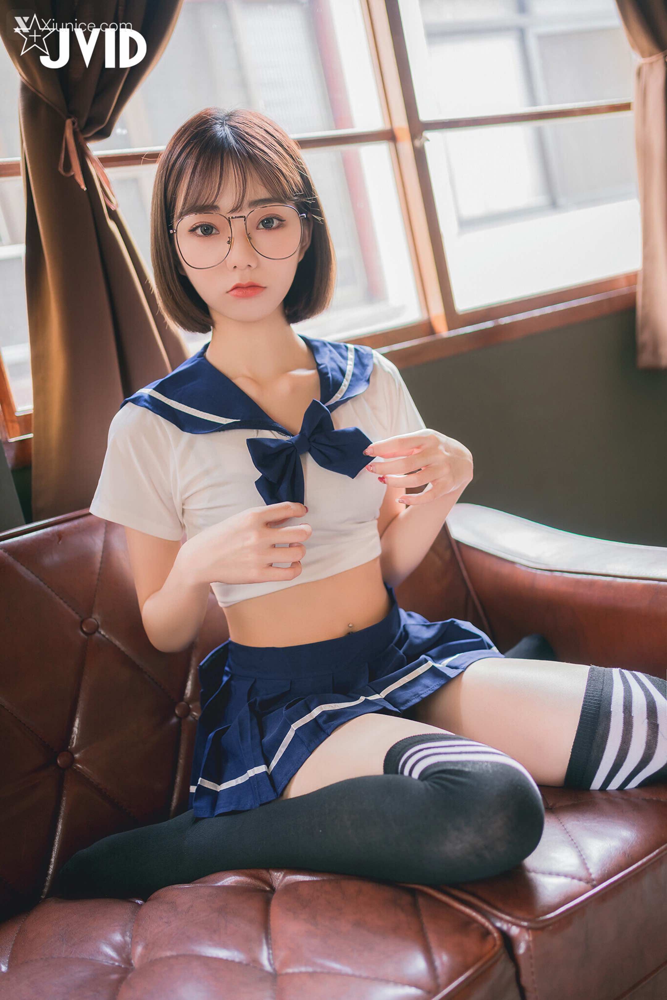 啾啾 性感高校生啾啾～濕身死庫水！ 37