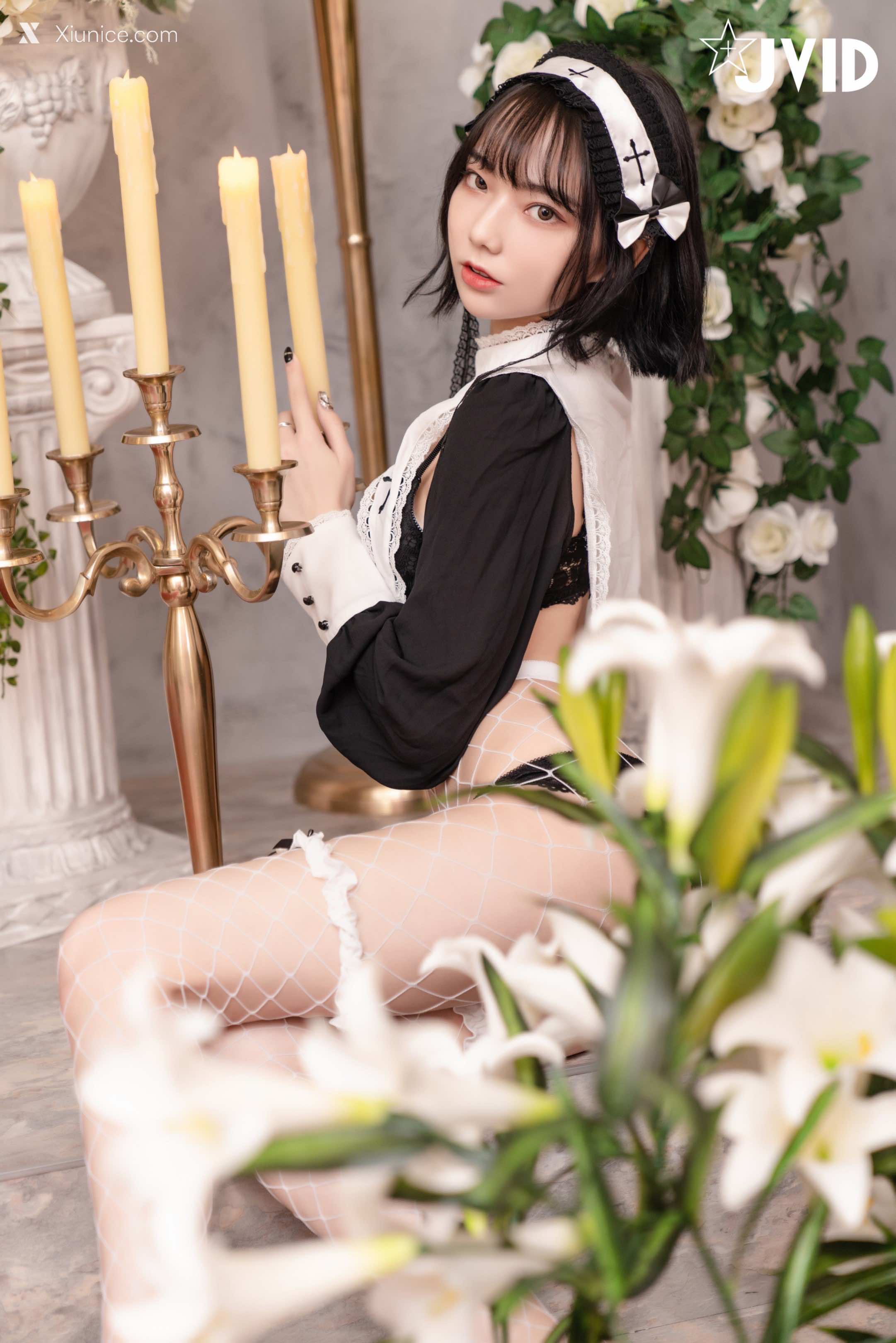 啾啾 甜美小修女啾啾深夜獨自在禮堂釋放人的慾望 14
