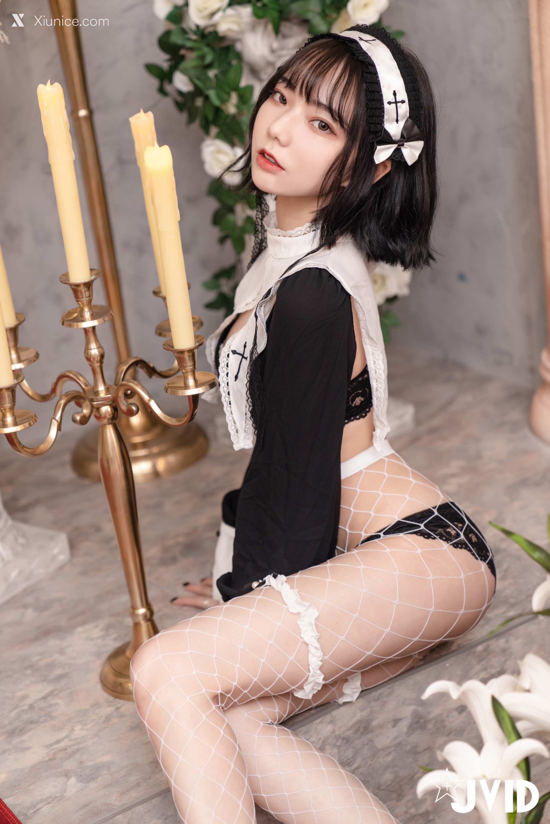 啾啾 甜美小修女啾啾深夜獨自在禮堂釋放人的慾望 91