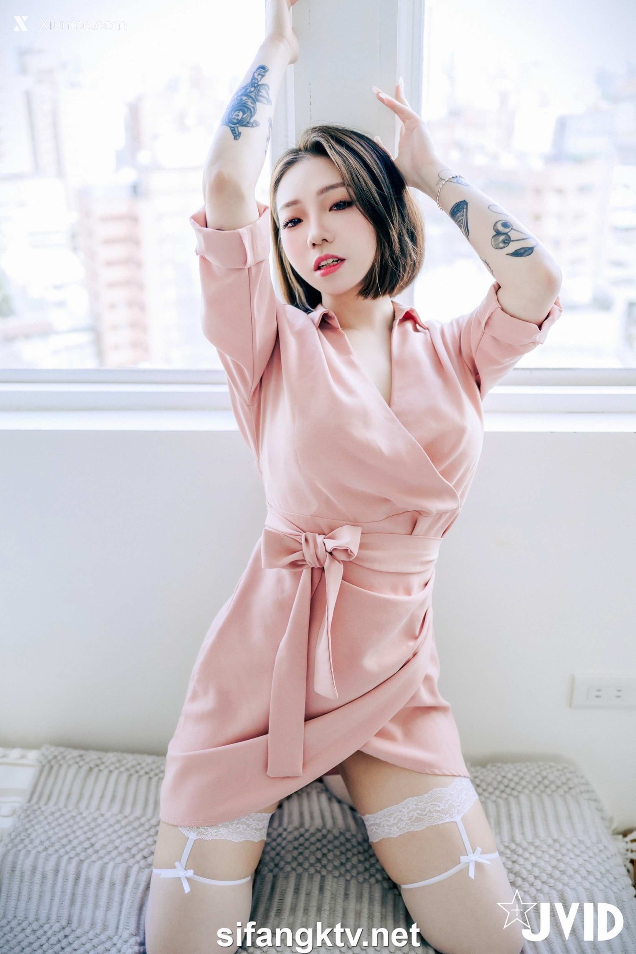 婕咪 Juice & 雅捷 飢渴姊妹雅捷 X 婕咪用時間停止器侵犯維修工人 沒榨乾是不會停的 74