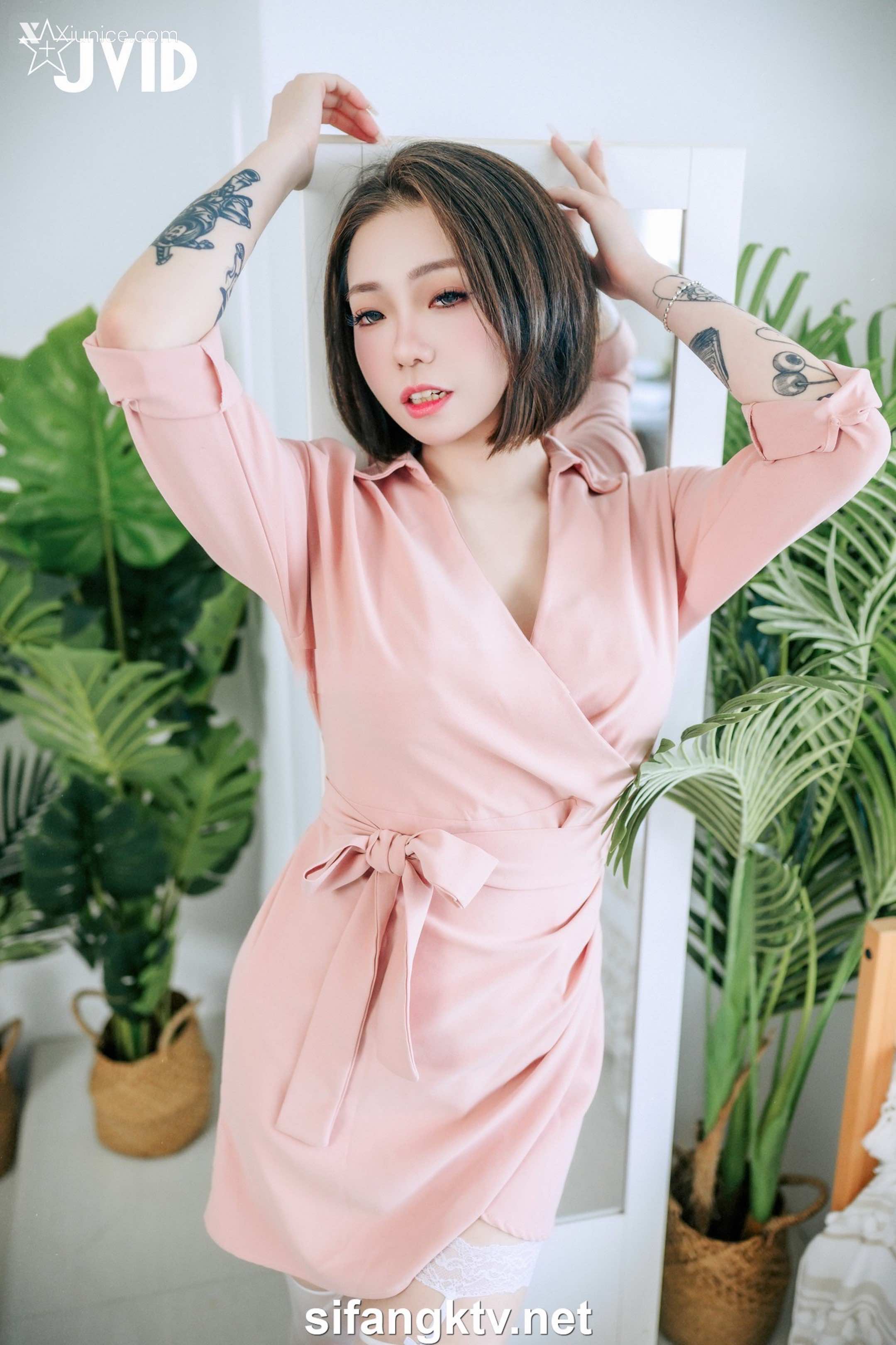 婕咪 Juice & 雅捷 飢渴姊妹雅捷 X 婕咪用時間停止器侵犯維修工人 沒榨乾是不會停的 90