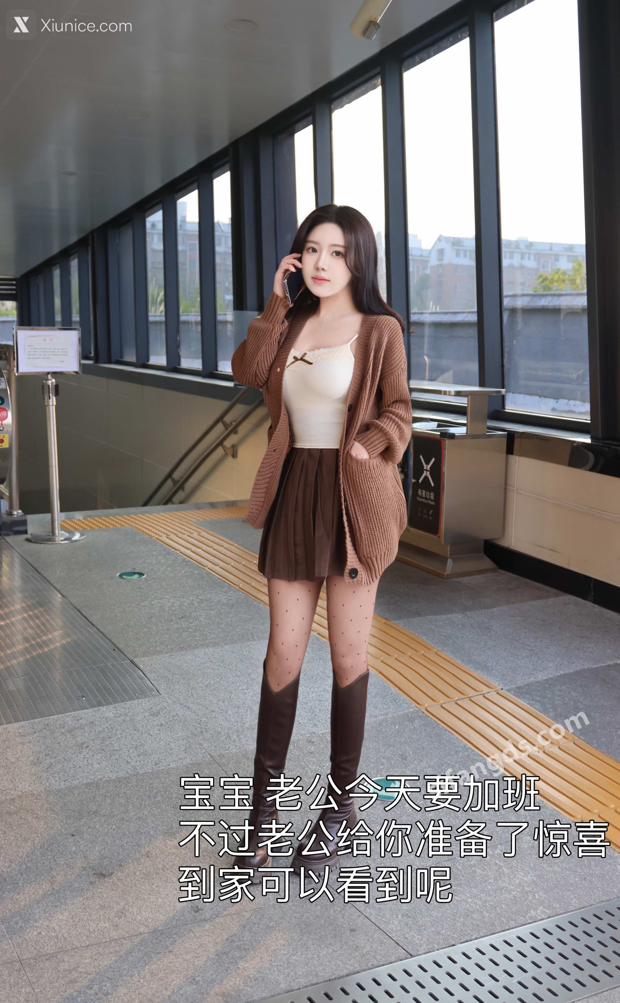 小薯条nienie R18 秀人网模特 25年首秀 地铁站露出 6