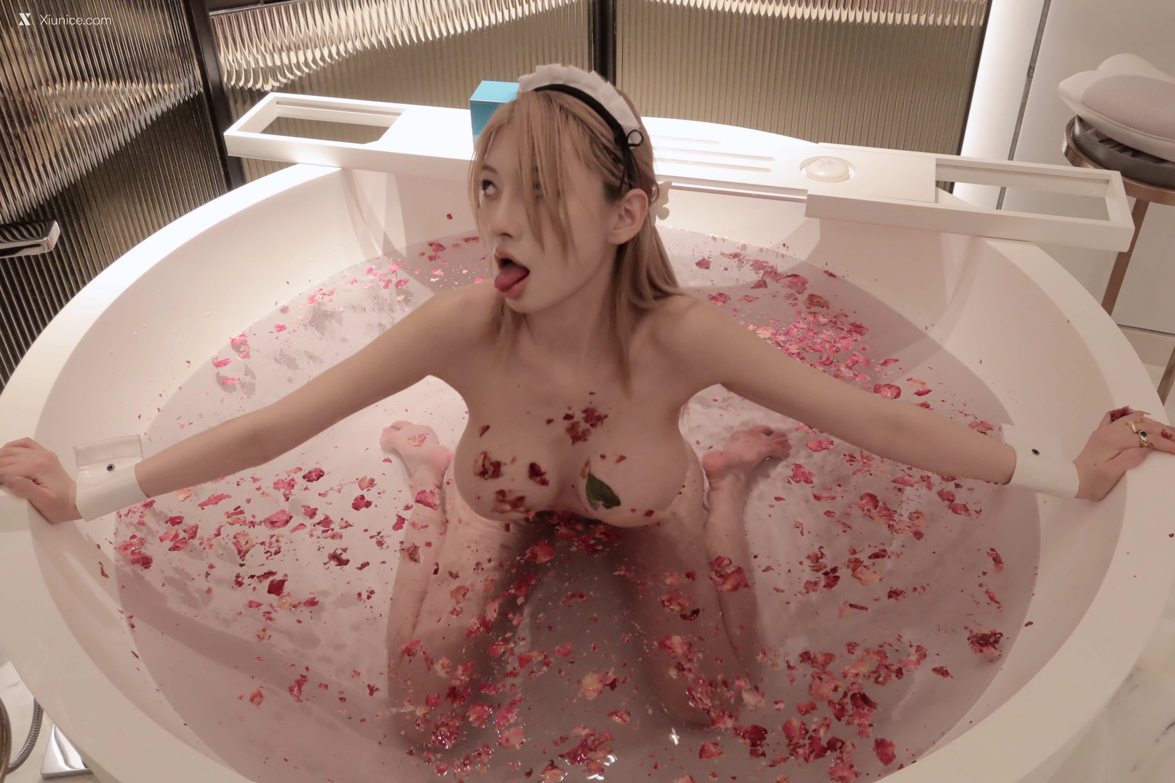 脸红Dearie 红酒美人 32