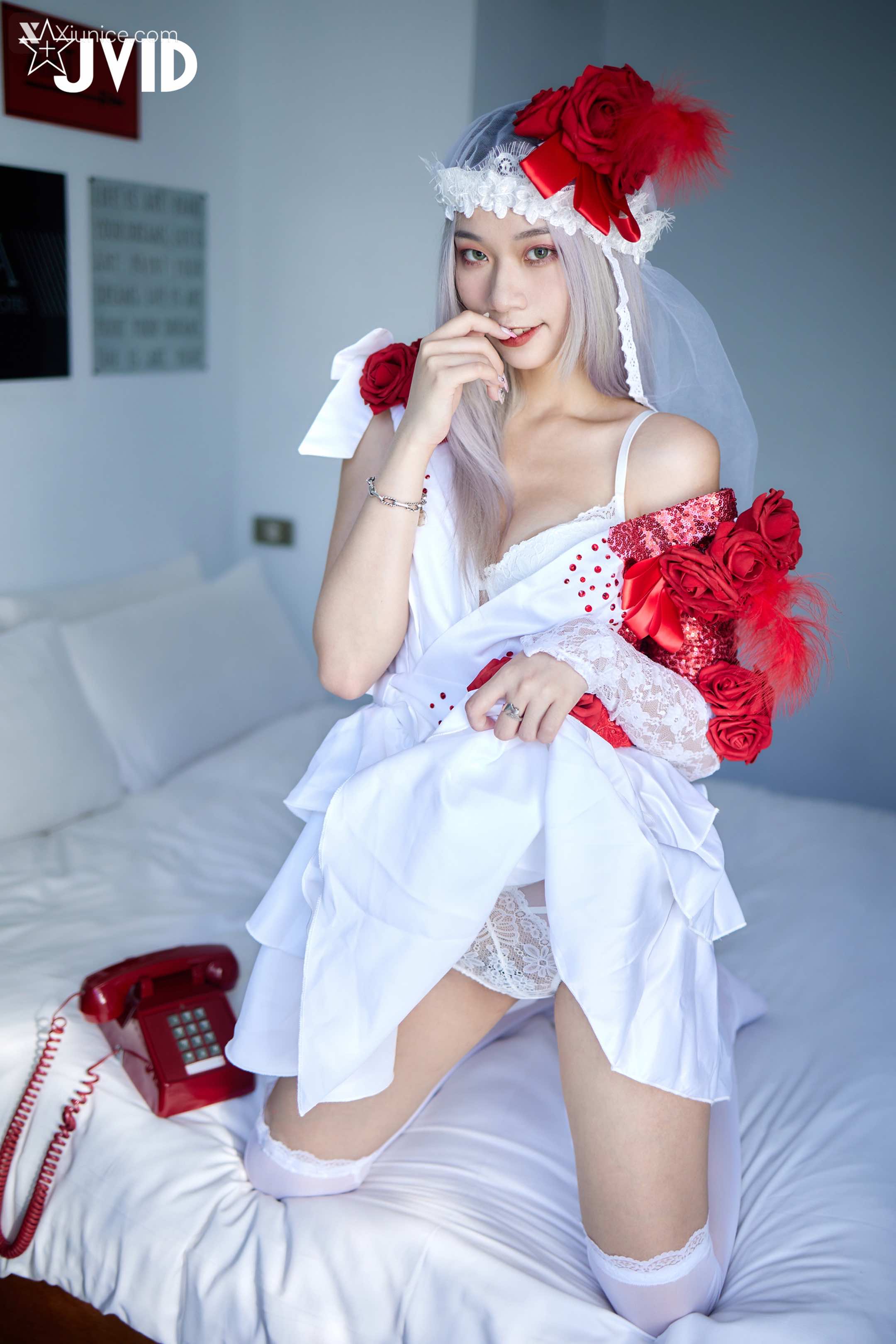 Verna 「萬聖節鬼魅之月」第五人格調香師Verna性感解密 隱藏版影片 22