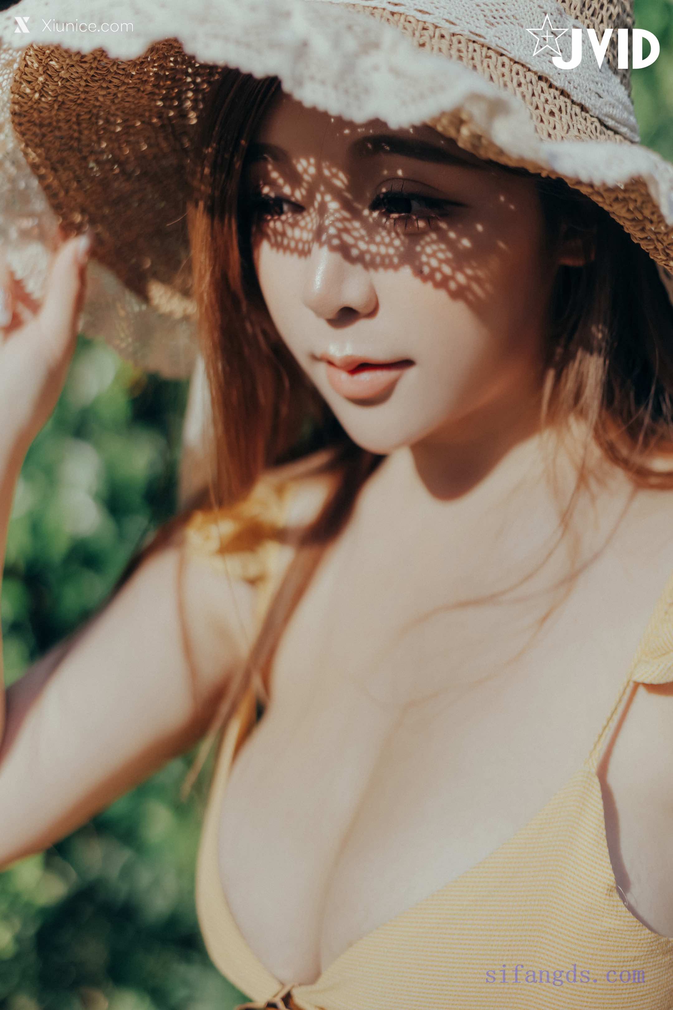 本壘奈 我與本壘奈在車內劇烈搖晃體驗極致快感!!!!! 30