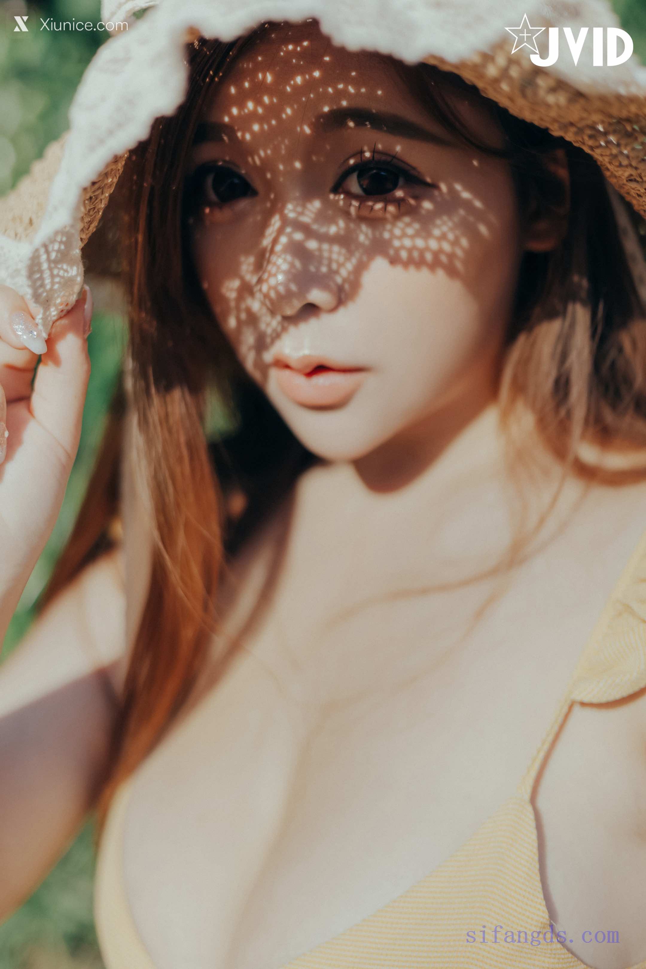 本壘奈 我與本壘奈在車內劇烈搖晃體驗極致快感!!!!! 37