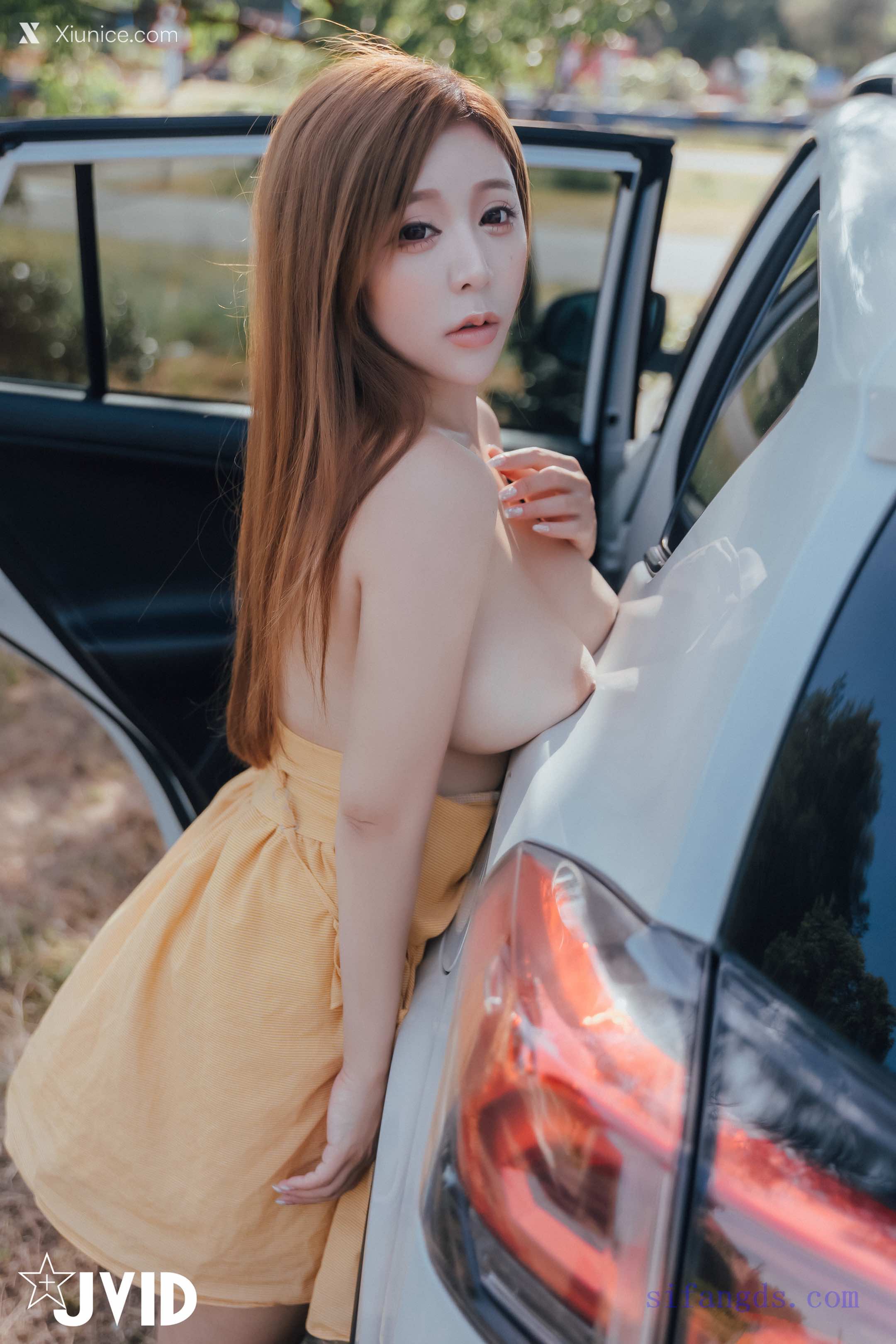 本壘奈 我與本壘奈在車內劇烈搖晃體驗極致快感!!!!! 51