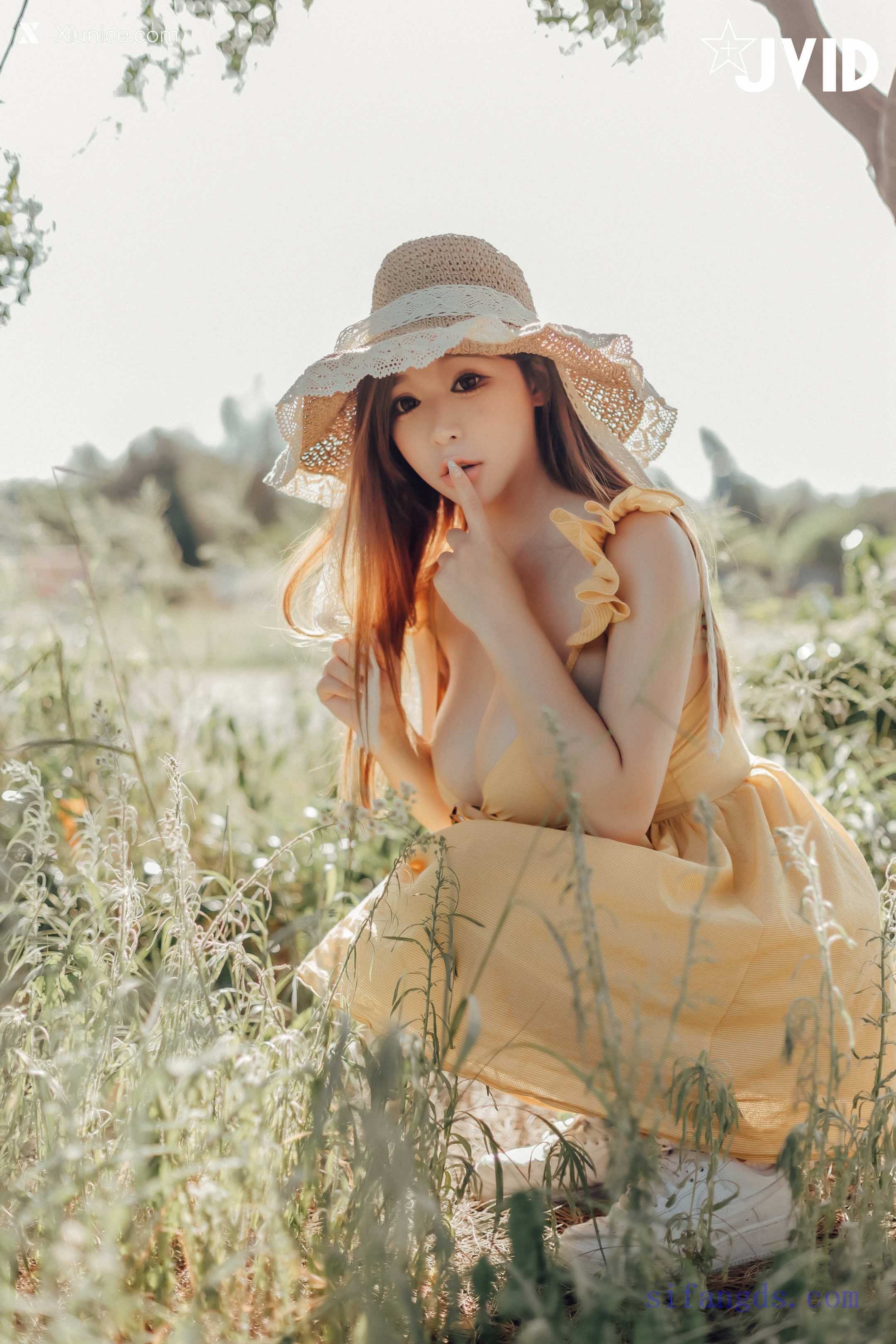 本壘奈 我與本壘奈在車內劇烈搖晃體驗極致快感!!!!! 77