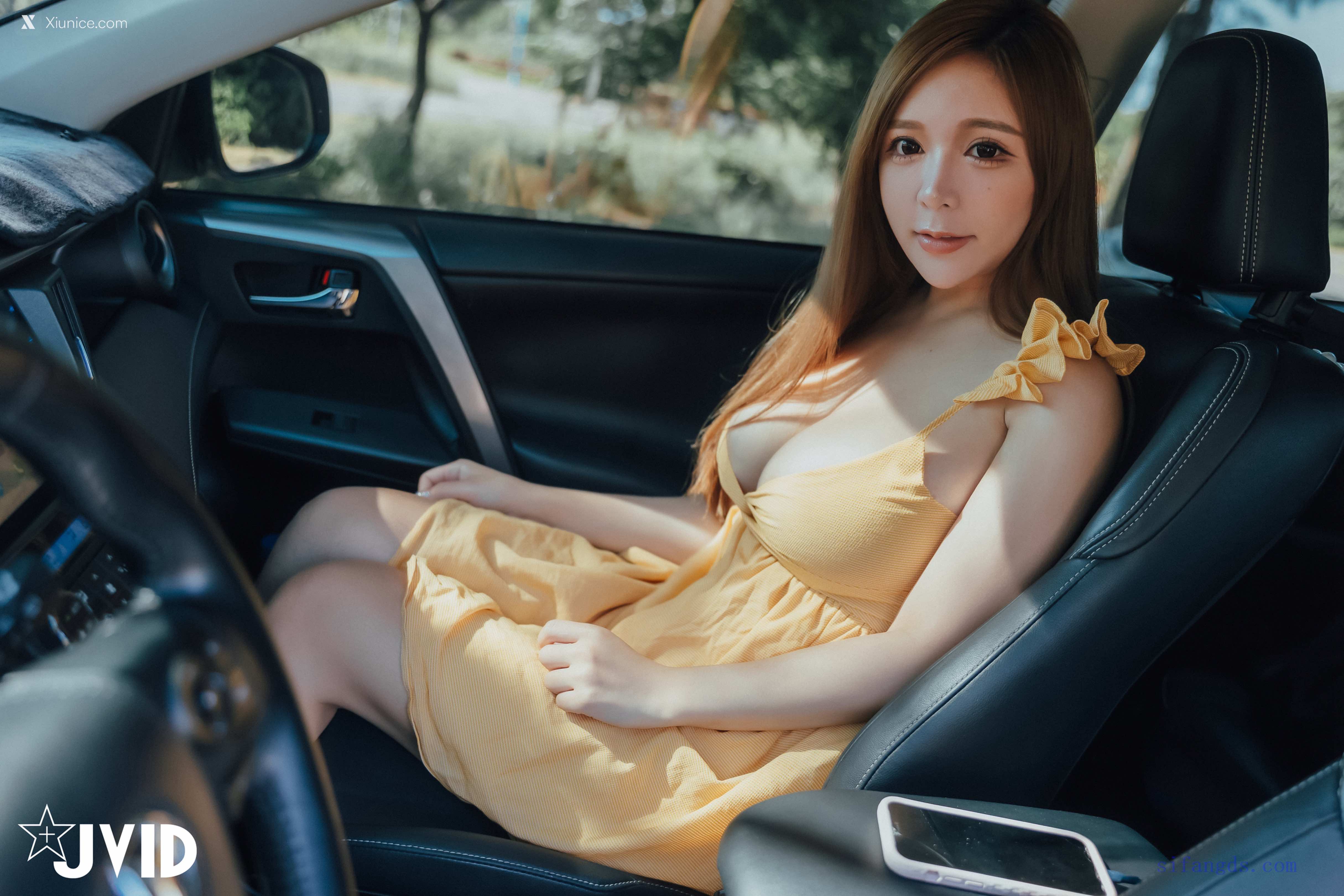 本壘奈 我與本壘奈在車內劇烈搖晃體驗極致快感!!!!! 83