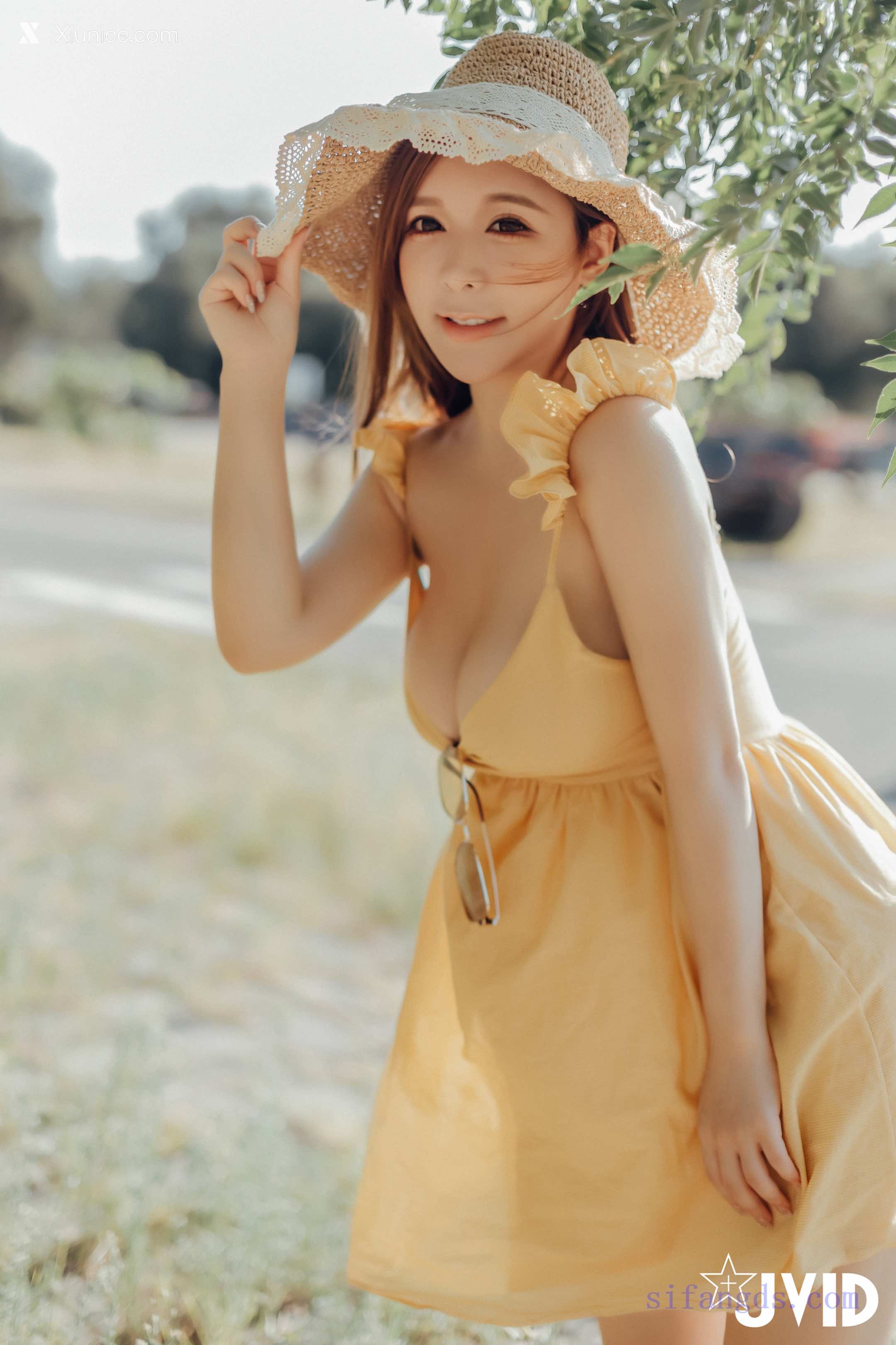 本壘奈 我與本壘奈在車內劇烈搖晃體驗極致快感!!!!! 96