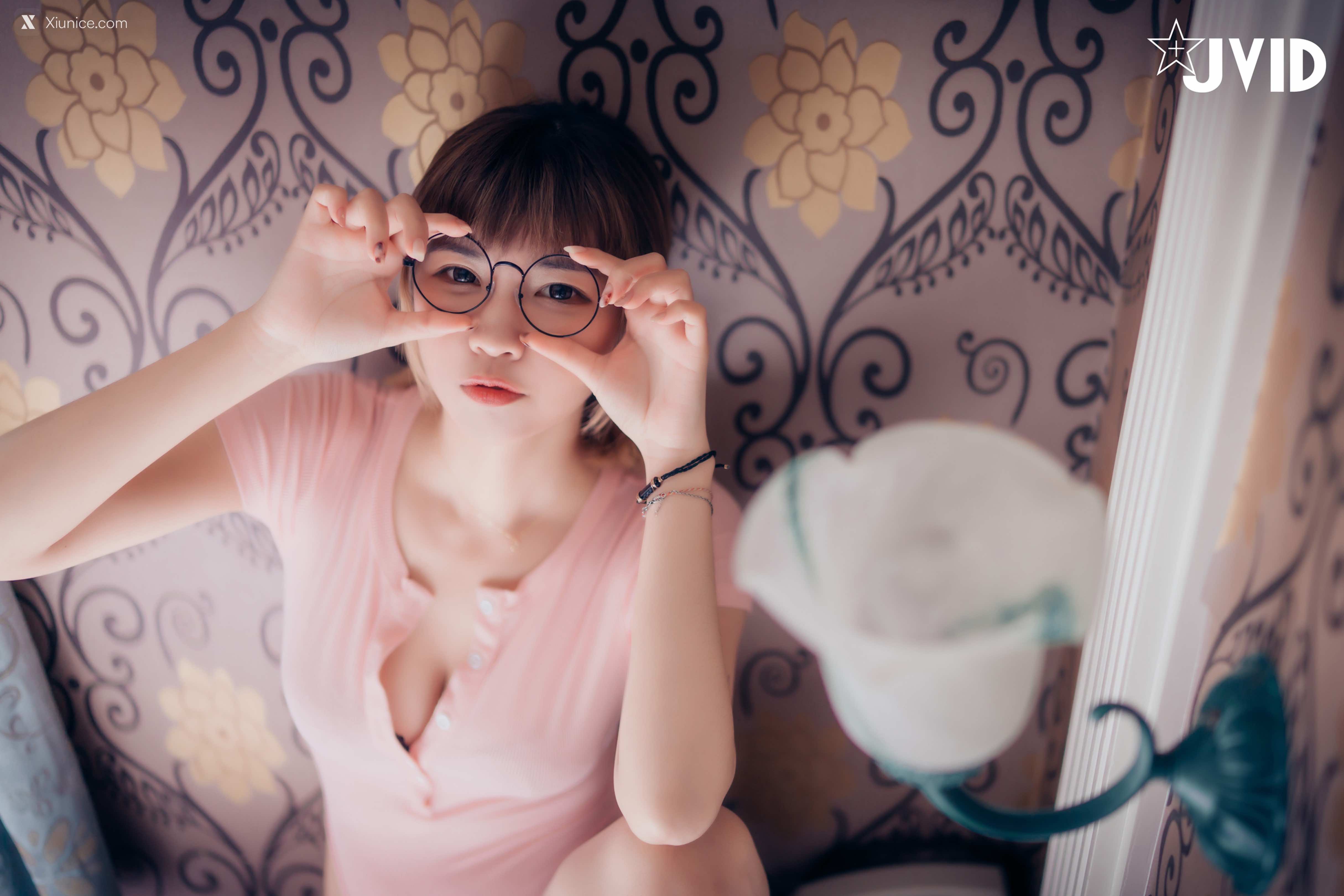 果寶寶 與巨乳女友果寶寶開房間的全裸無碼寫真 115
