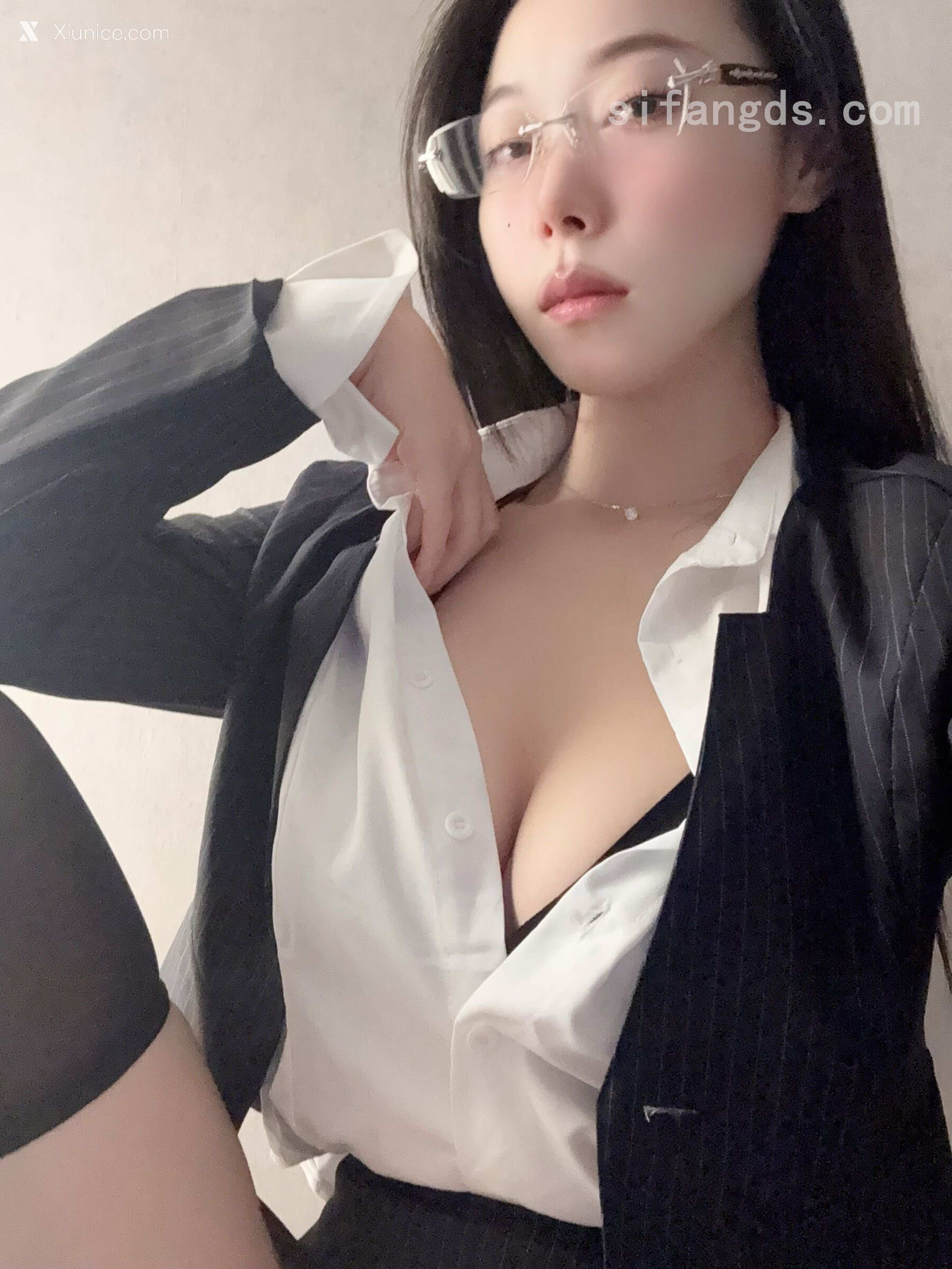 清妙 R18 秀人网模特 极致白丝诱惑 88