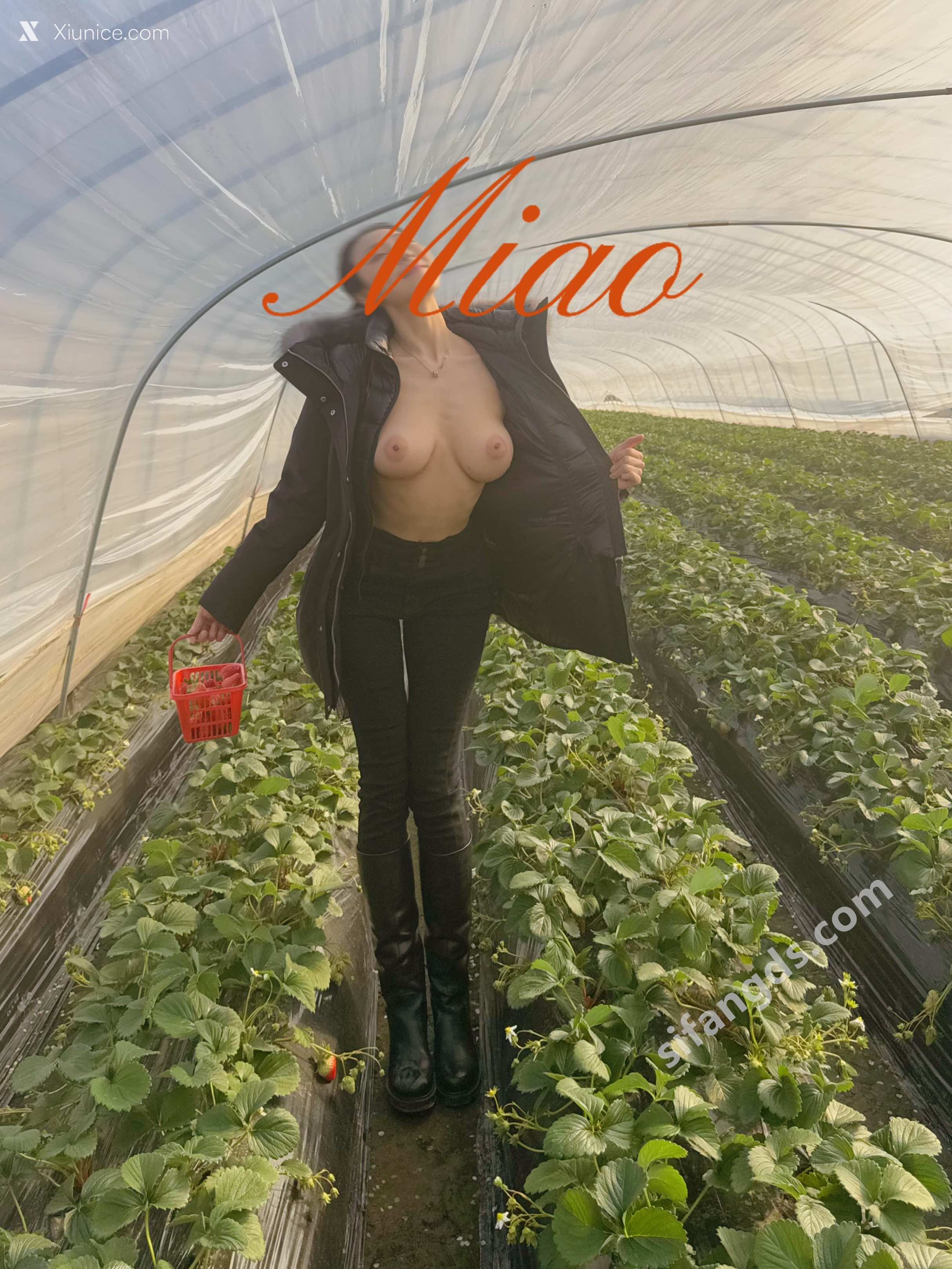 清妙 R18 秀人网模特 25年新作品 浴室&户外 103