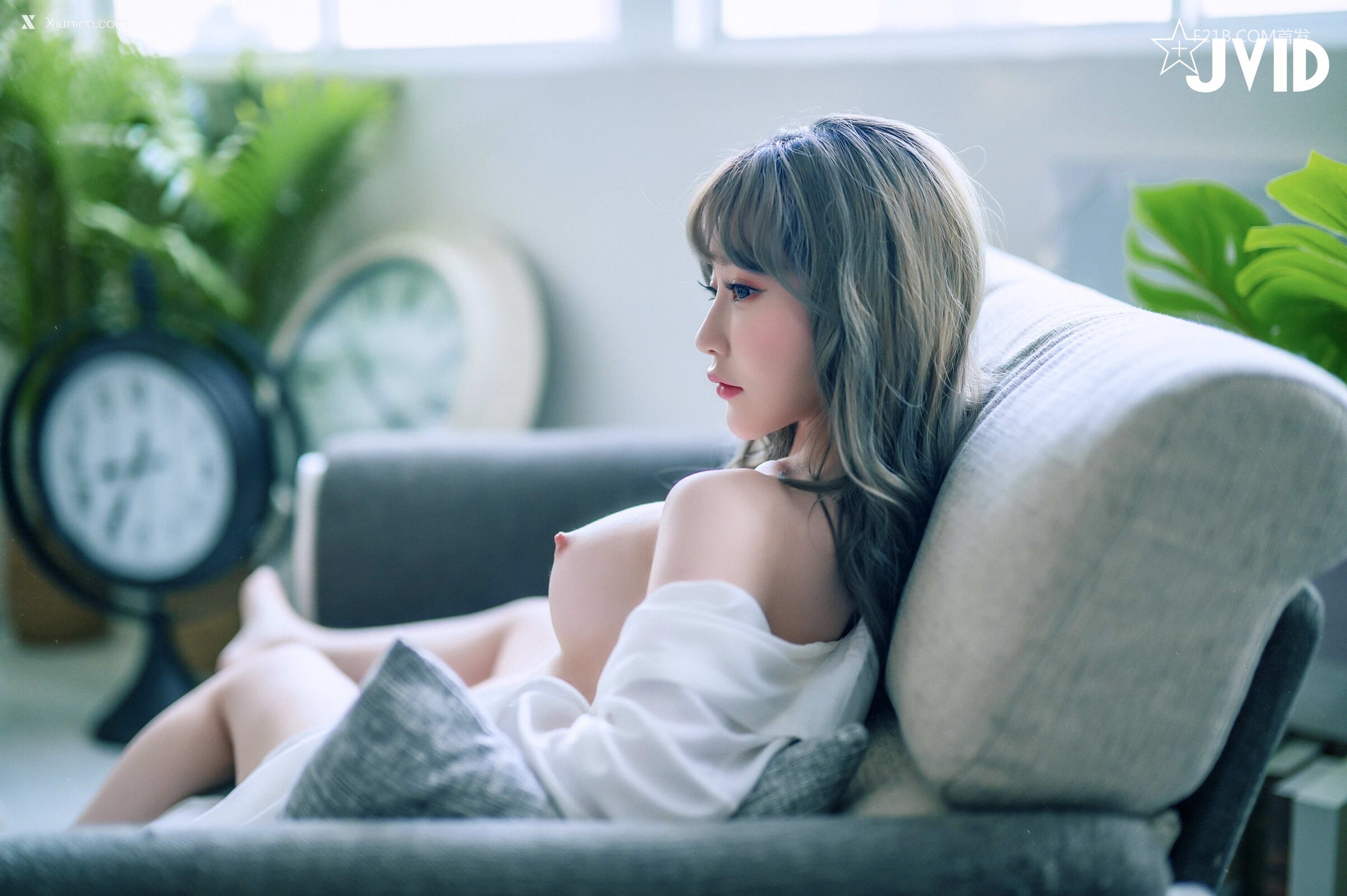 璃奈醬 兄弟一起把玩超美極品充氣娃娃，誤觸開關，一秒變真人 掰超開特寫／粉嫩鮑 120
