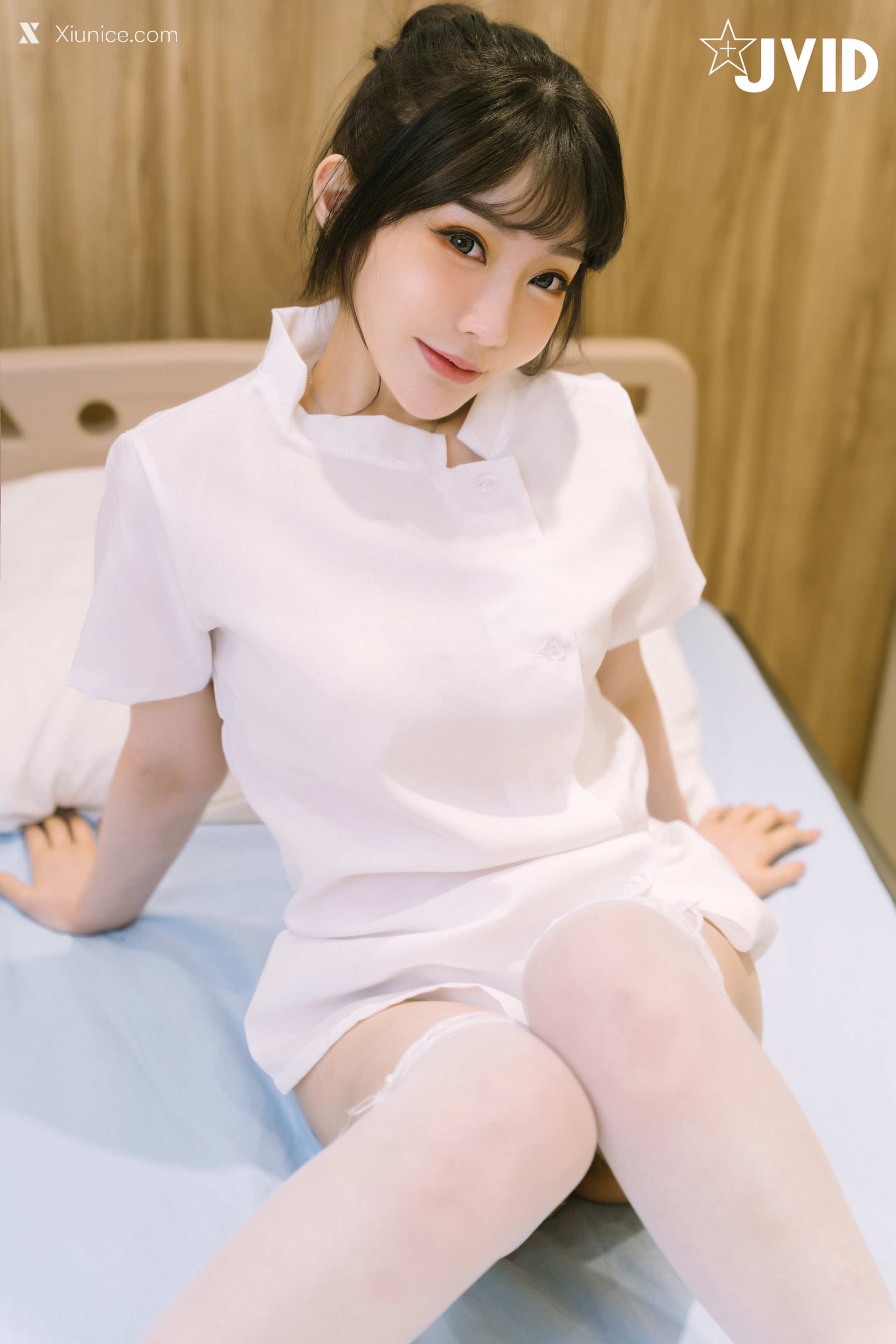 璃奈醬 性感俏護士 撼動你的大雞巴 25