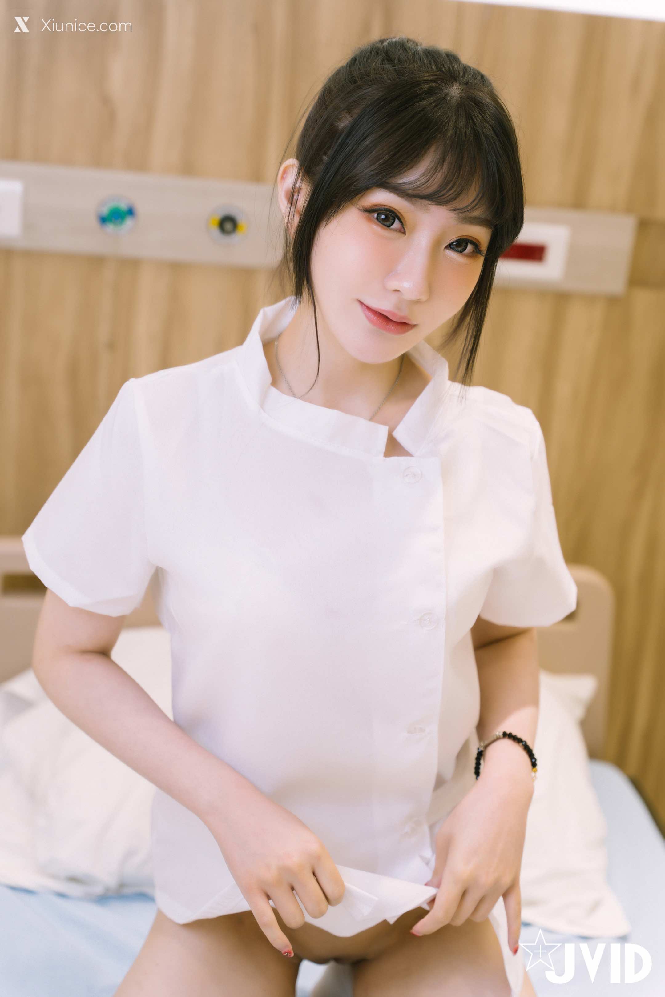 璃奈醬 性感俏護士 撼動你的大雞巴 59