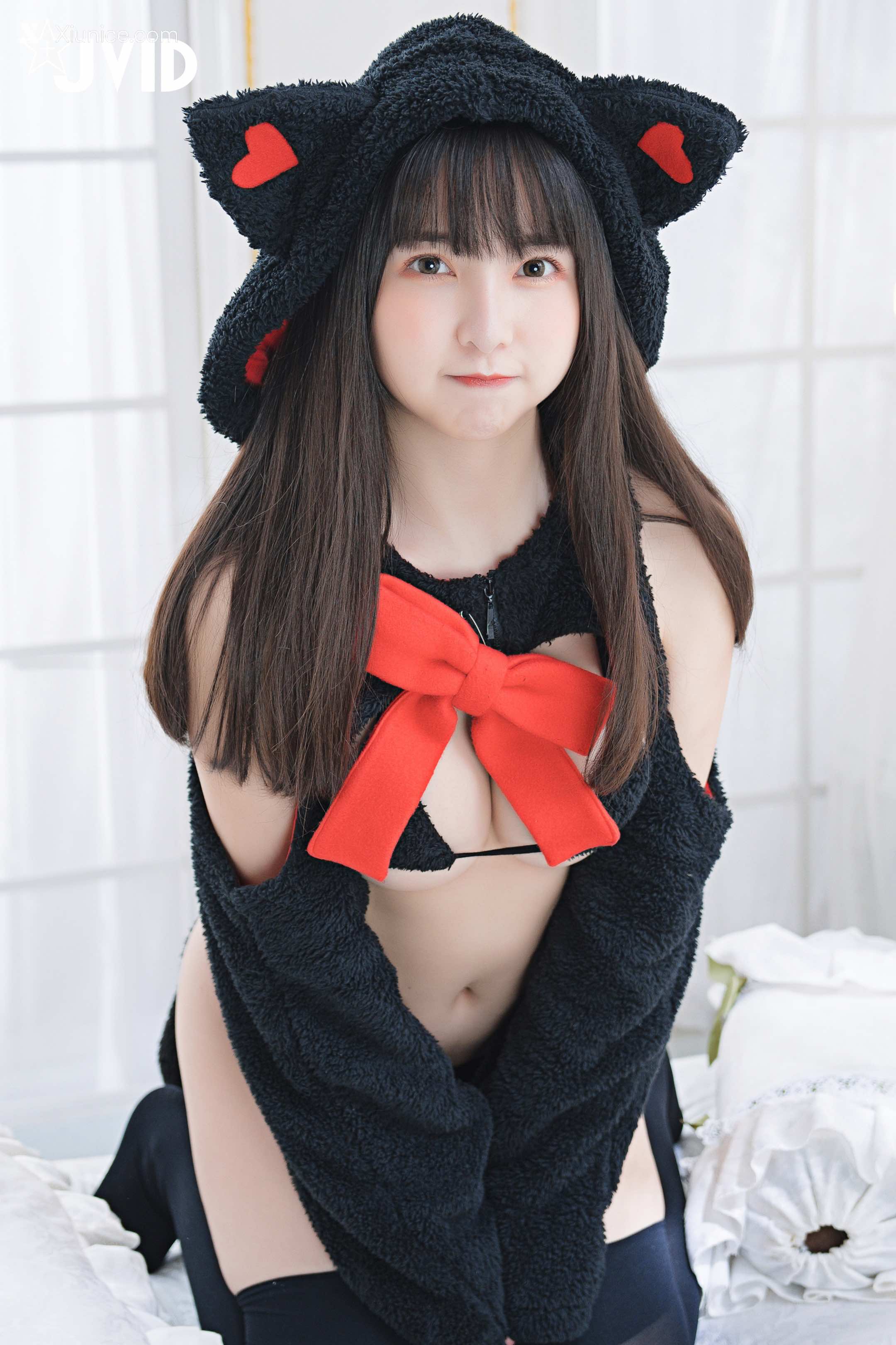 胎尼 & 啾啾 【私訊有好康活動】雙寵萌系女友💕情色貓咪Tiny🐱純欲小兔啾啾🐰「主人你要選哪一個？」 140