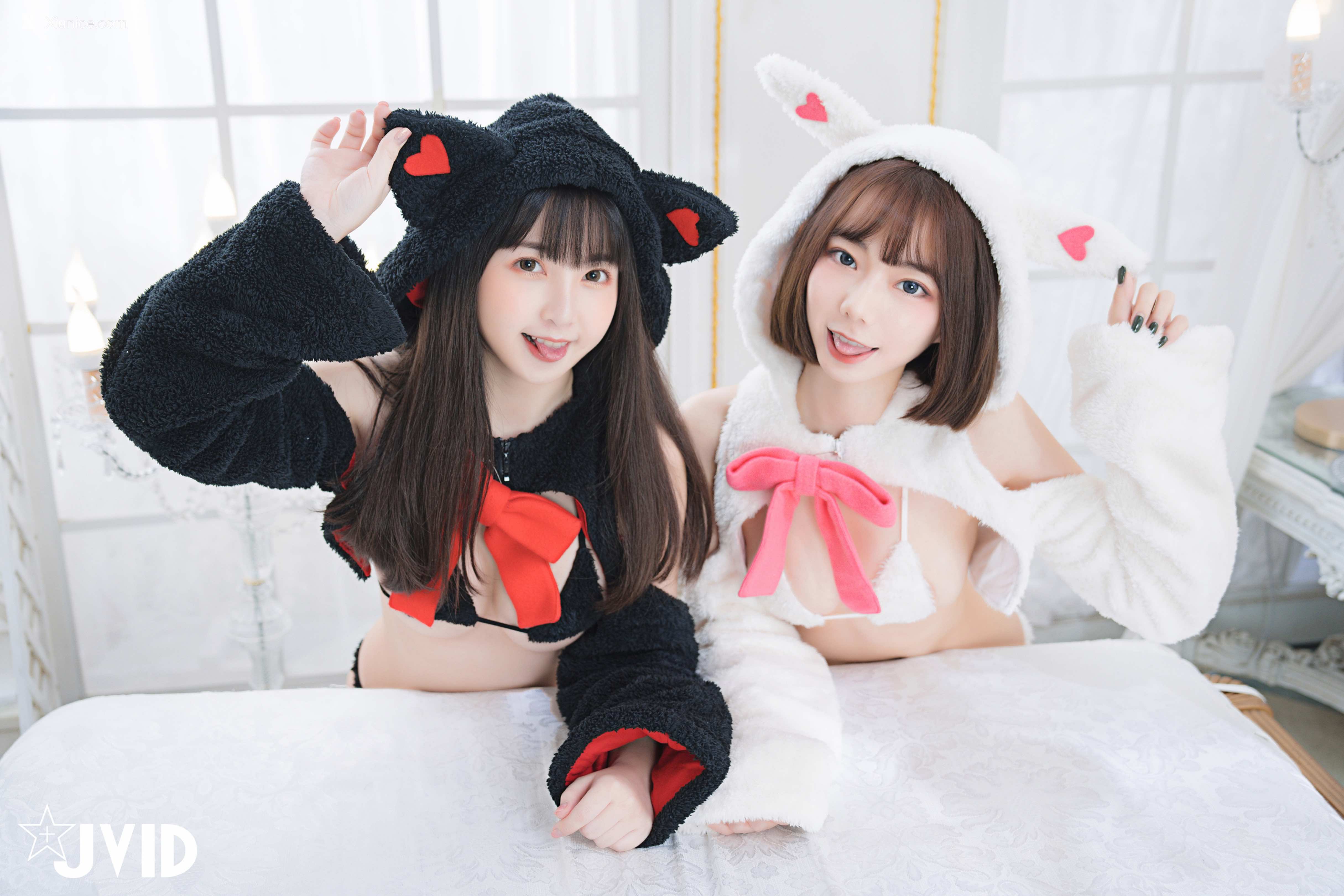 胎尼 & 啾啾 【私訊有好康活動】雙寵萌系女友💕情色貓咪Tiny🐱純欲小兔啾啾🐰「主人你要選哪一個？」 158