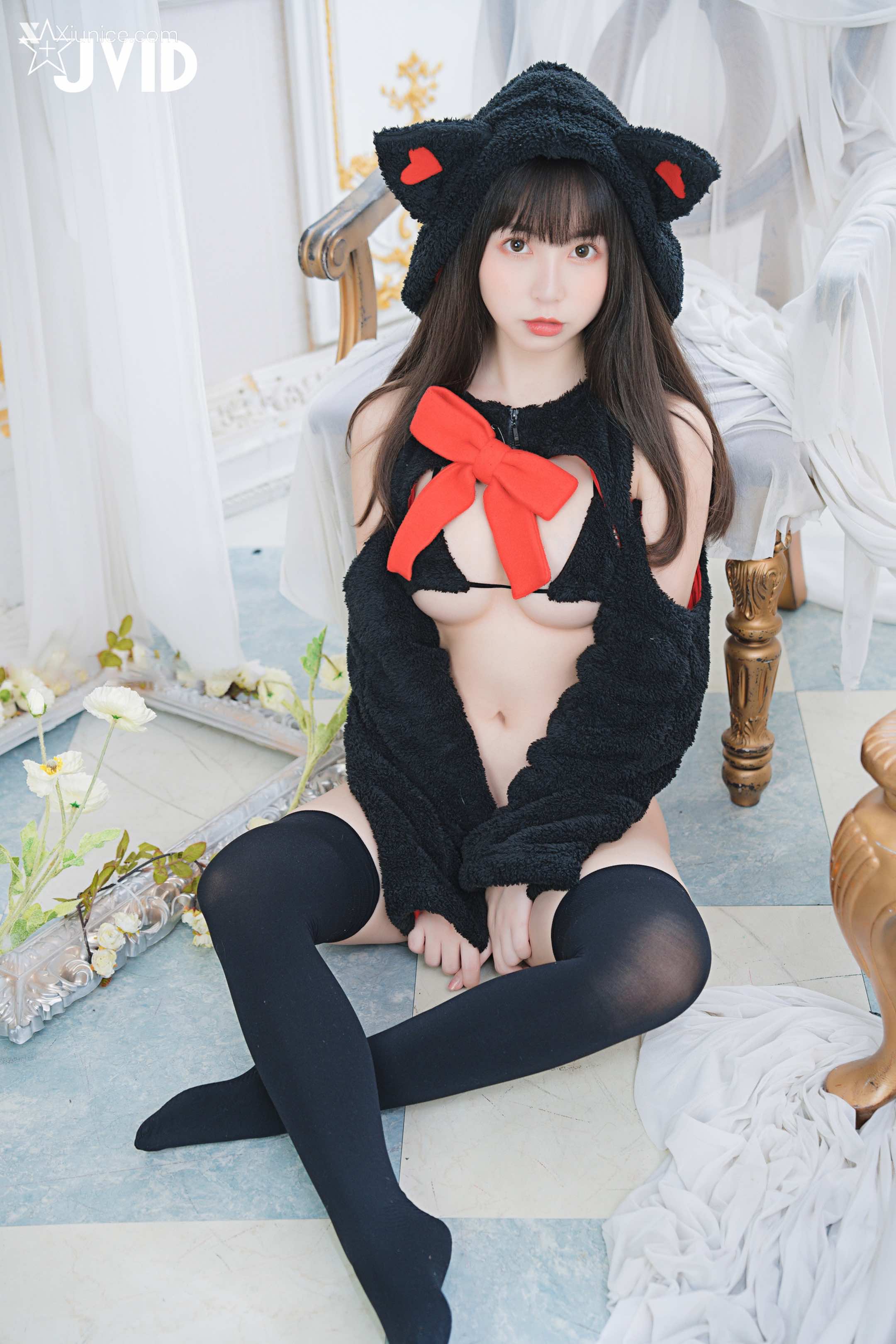 胎尼 & 啾啾 【私訊有好康活動】雙寵萌系女友💕情色貓咪Tiny🐱純欲小兔啾啾🐰「主人你要選哪一個？」 182