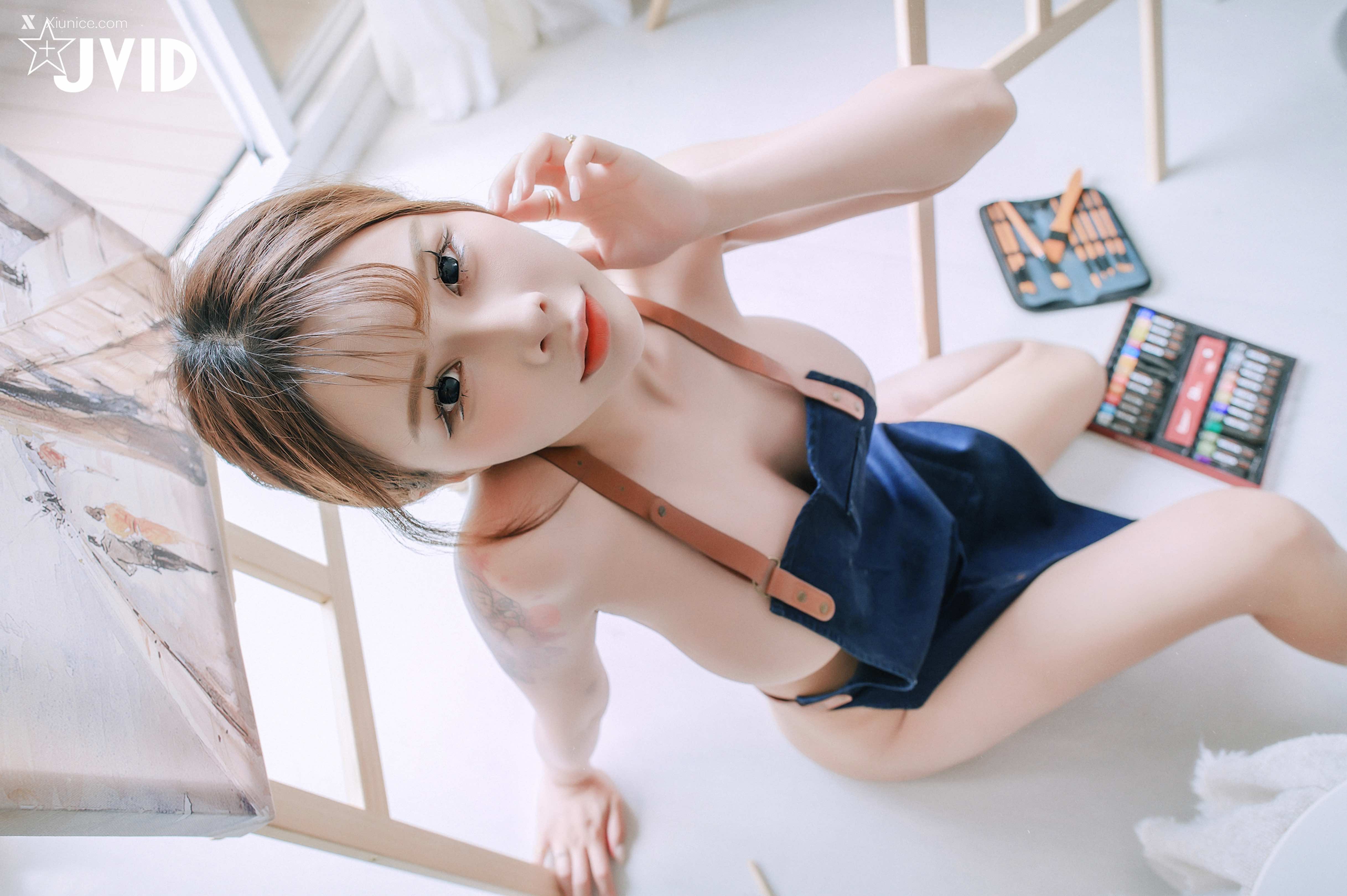艾妃 一手無法掌握「I級核彈」艾妃' 禽色繪師の巨汝誘惑 105
