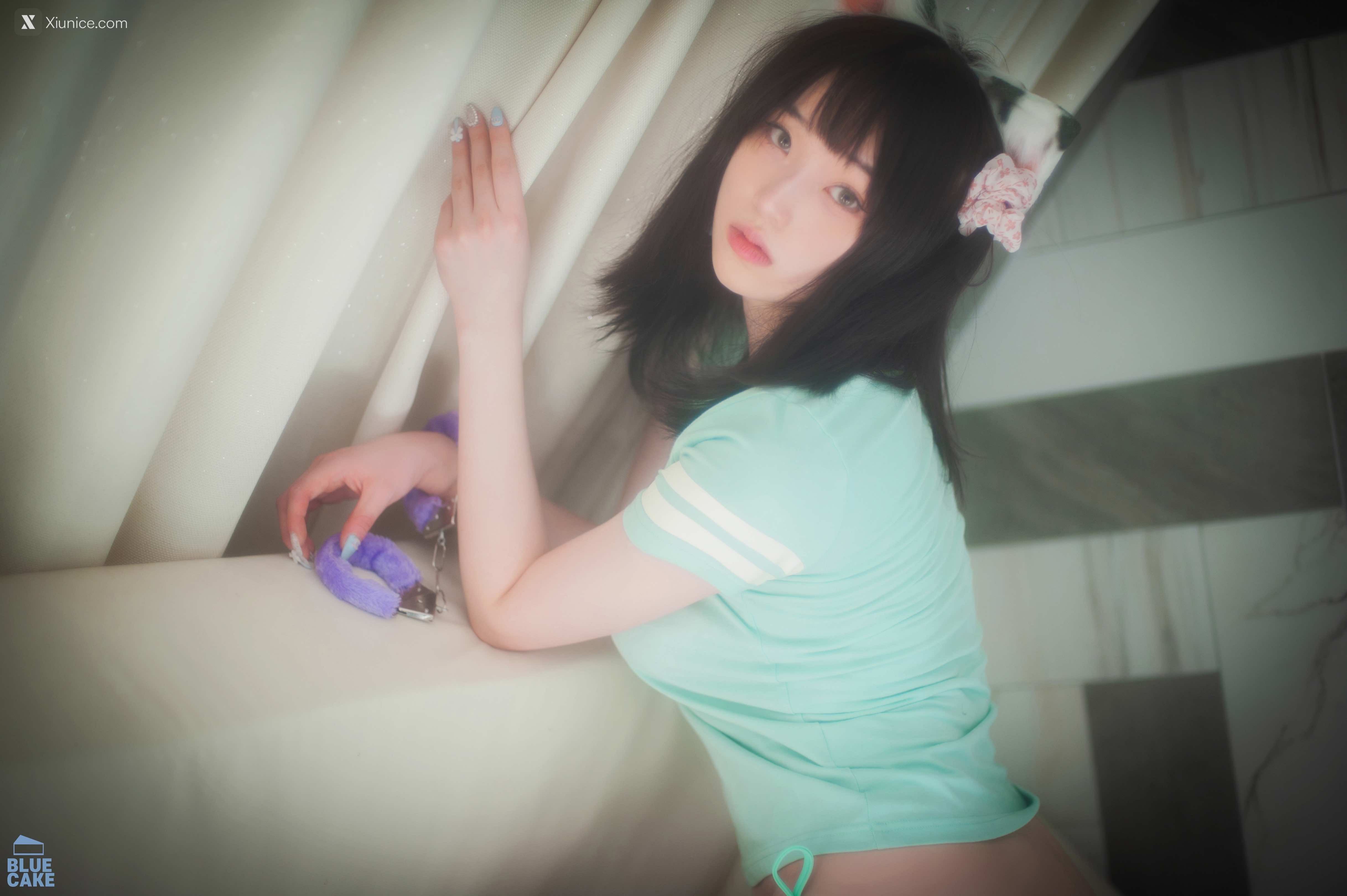 BLUECAKE Bambi (밤비) Naughty Cats Pink & Mint RED 107